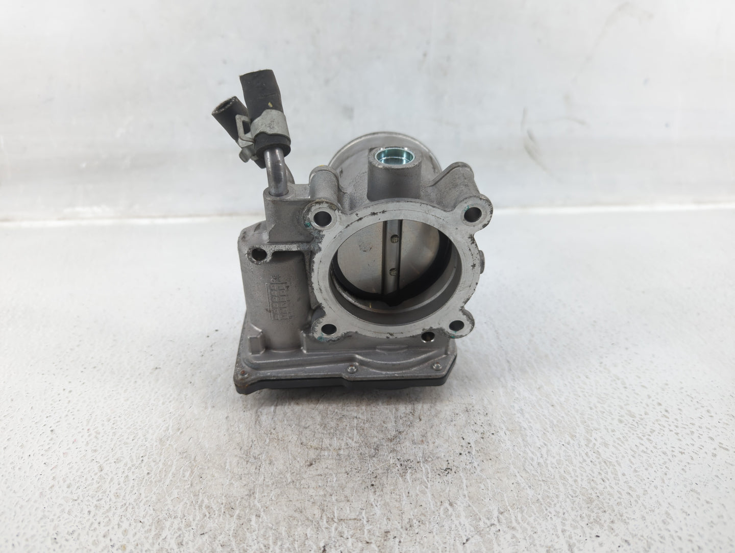 2018-2021 Hyundai Kona Throttle Body P/N:35100-2E400 Fits Fits 2012 2013 2014 2015 2016 2018 2019 2020 2021 OEM Used Auto Pa