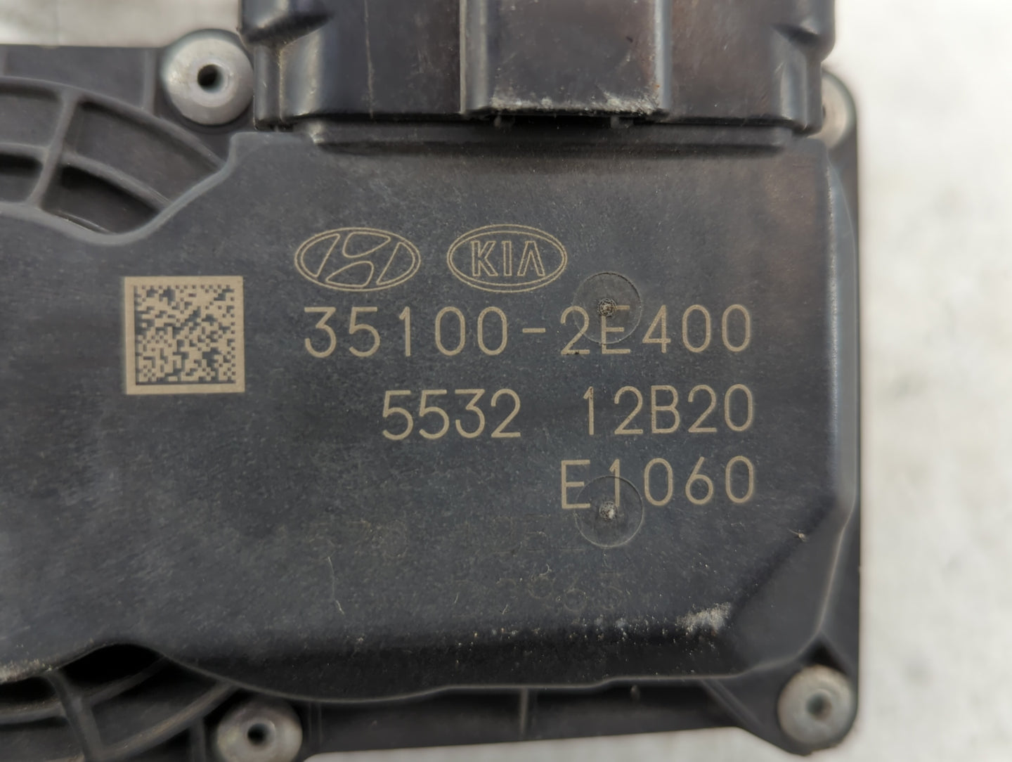 2018-2021 Hyundai Kona Throttle Body P/N:35100-2E400 Fits Fits 2012 2013 2014 2015 2016 2018 2019 2020 2021 OEM Used Auto Pa