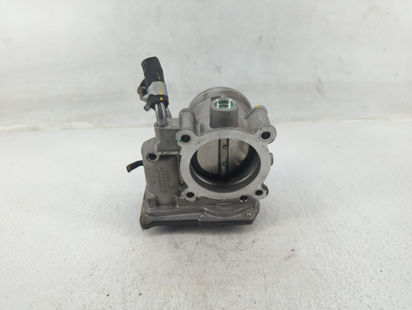 2018-2021 Hyundai Kona Throttle Body P/N:5532 09B01 35100-2E400 Fits Fits 2012 2013 2014 2015 2016 2018 2019 2020 2021 OEM U