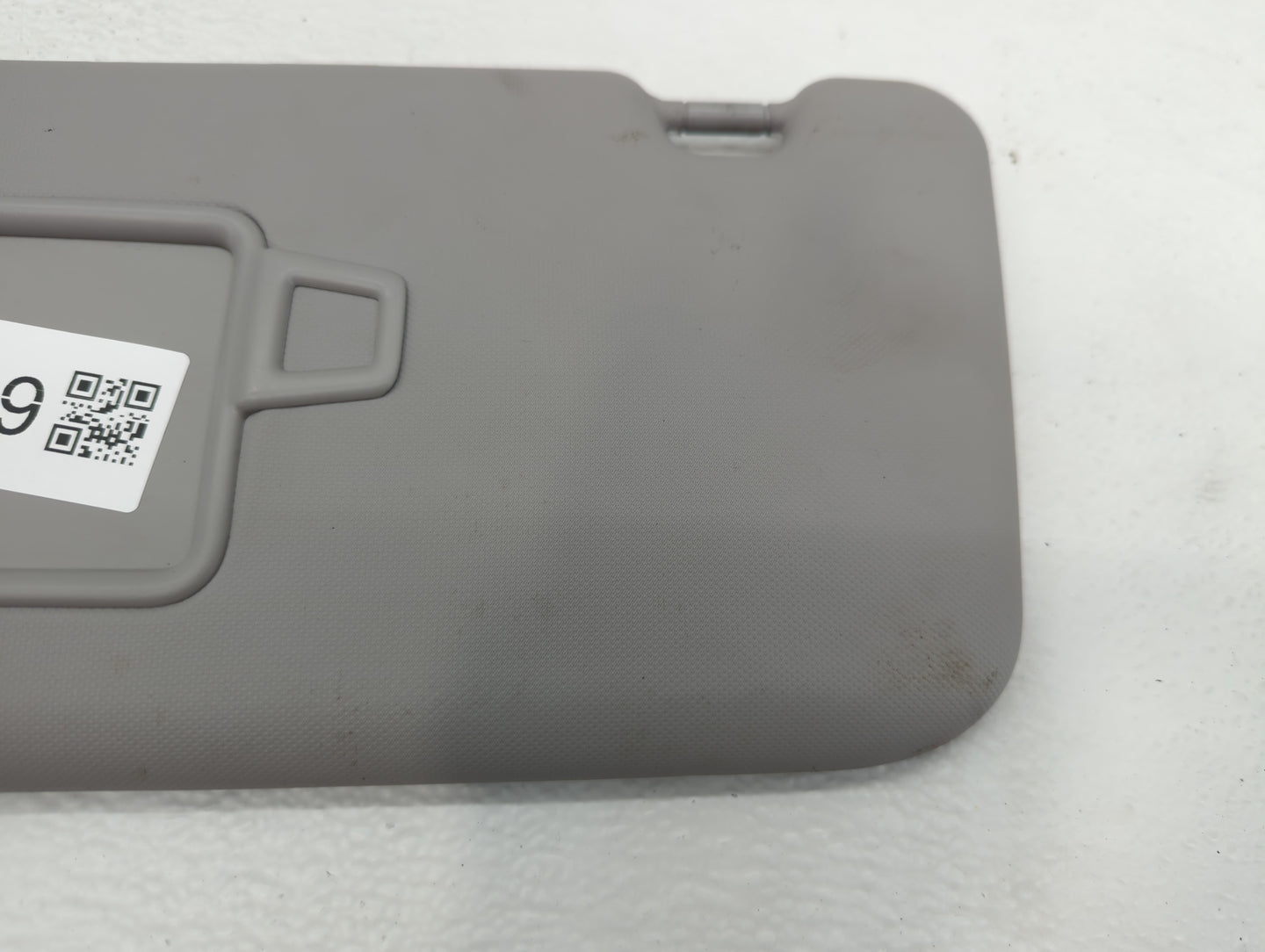 2018-2021 Hyundai Kona Sun Visor Shade Replacement Passenger Right Mirror Fits Fits 2018 2019 2020 2021 OEM Used Auto Parts 