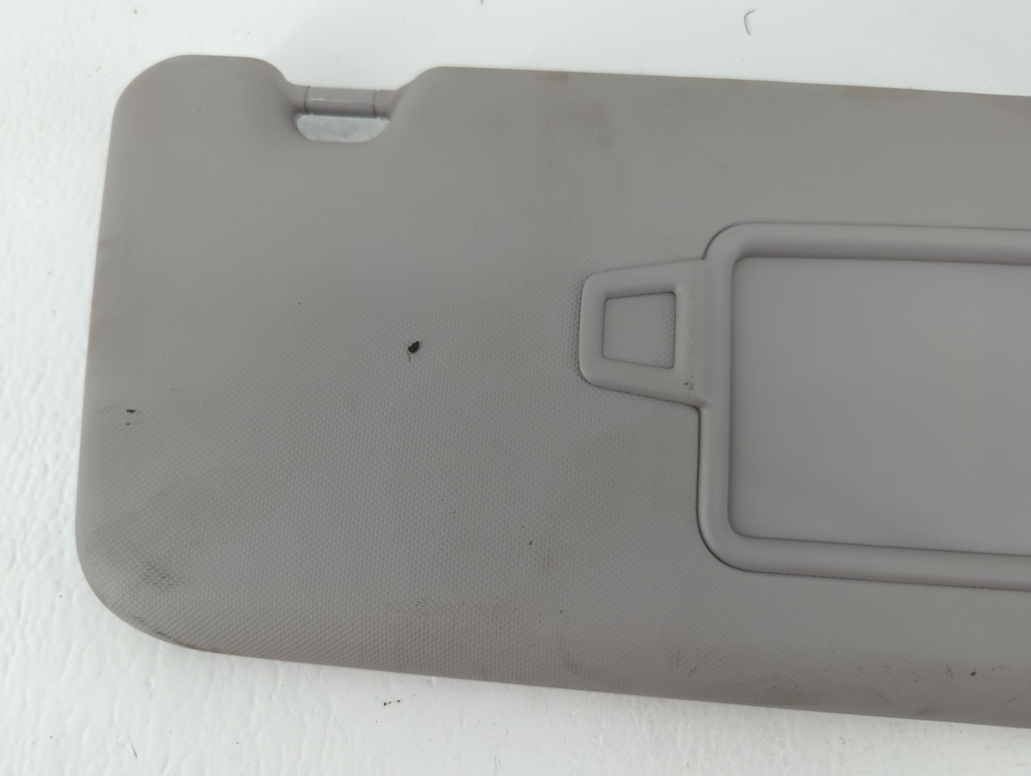 2018-2021 Hyundai Kona Sun Visor Shade Replacement Passenger Right Mirror Fits Fits 2018 2019 2020 2021 OEM Used Auto Parts 