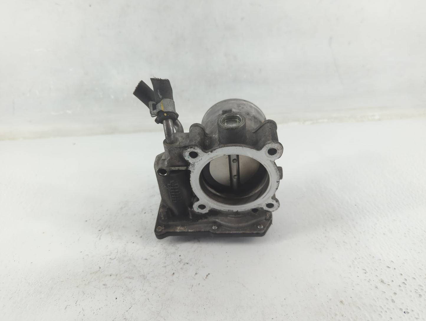 2018-2021 Hyundai Kona Throttle Body P/N:35100-2E400 Fits Fits 2012 2013 2014 2015 2016 2018 2019 2020 2021 OEM Used Auto Pa