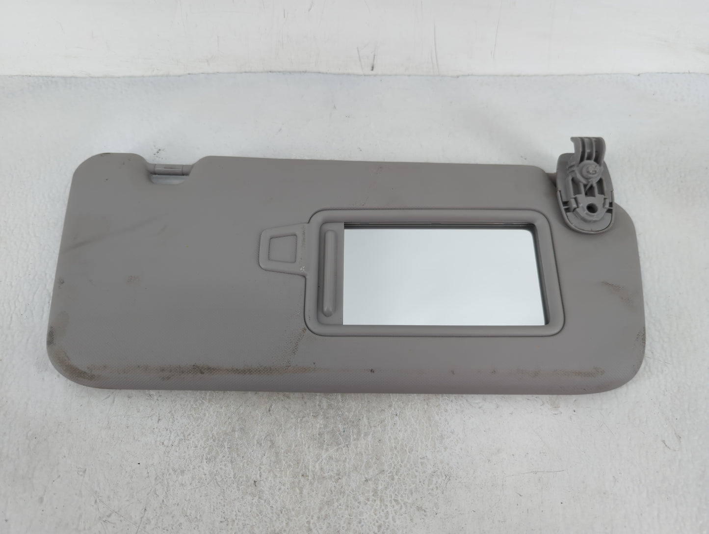 2018-2021 Hyundai Kona Sun Visor Shade Replacement Passenger Right Mirror Fits Fits 2018 2019 2020 2021 OEM Used Auto Parts 