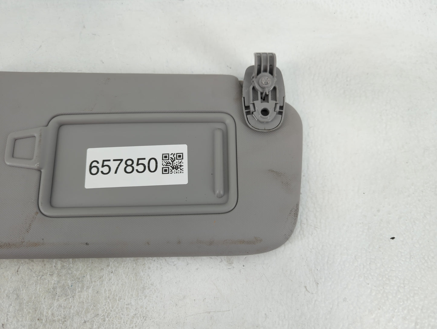 2018-2021 Hyundai Kona Sun Visor Shade Replacement Passenger Right Mirror Fits Fits 2018 2019 2020 2021 OEM Used Auto Parts 