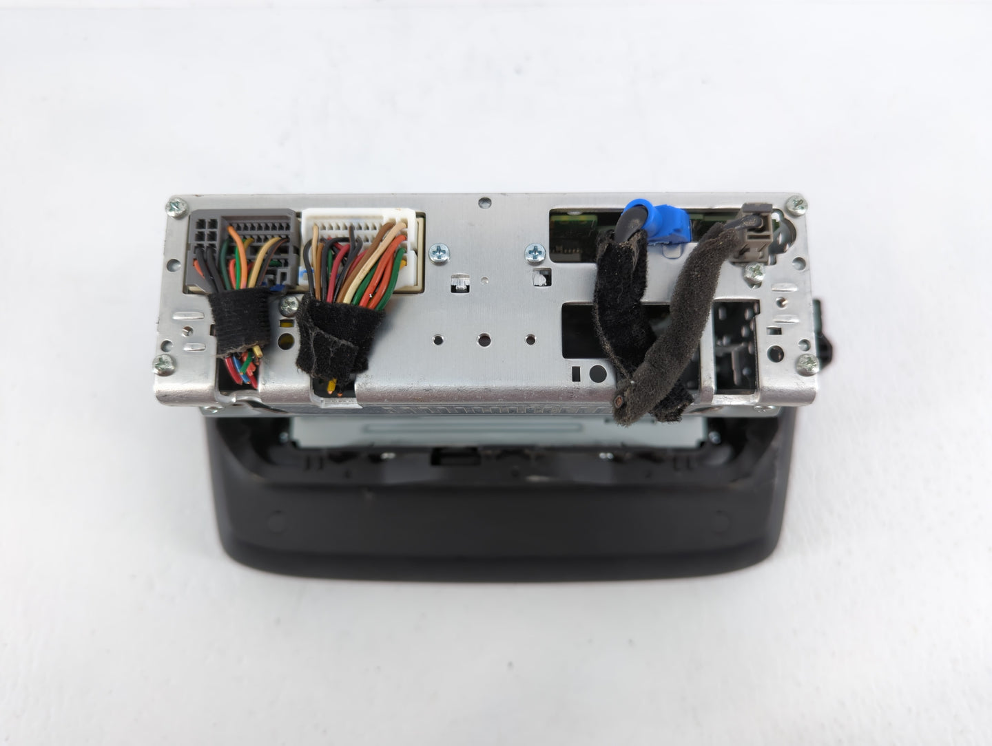2018-2021 Hyundai Kona Radio AM FM Cd Player Receiver Replacement P/N:96160J9020TMT Fits Fits 2018 2019 2020 2021 OEM Used A