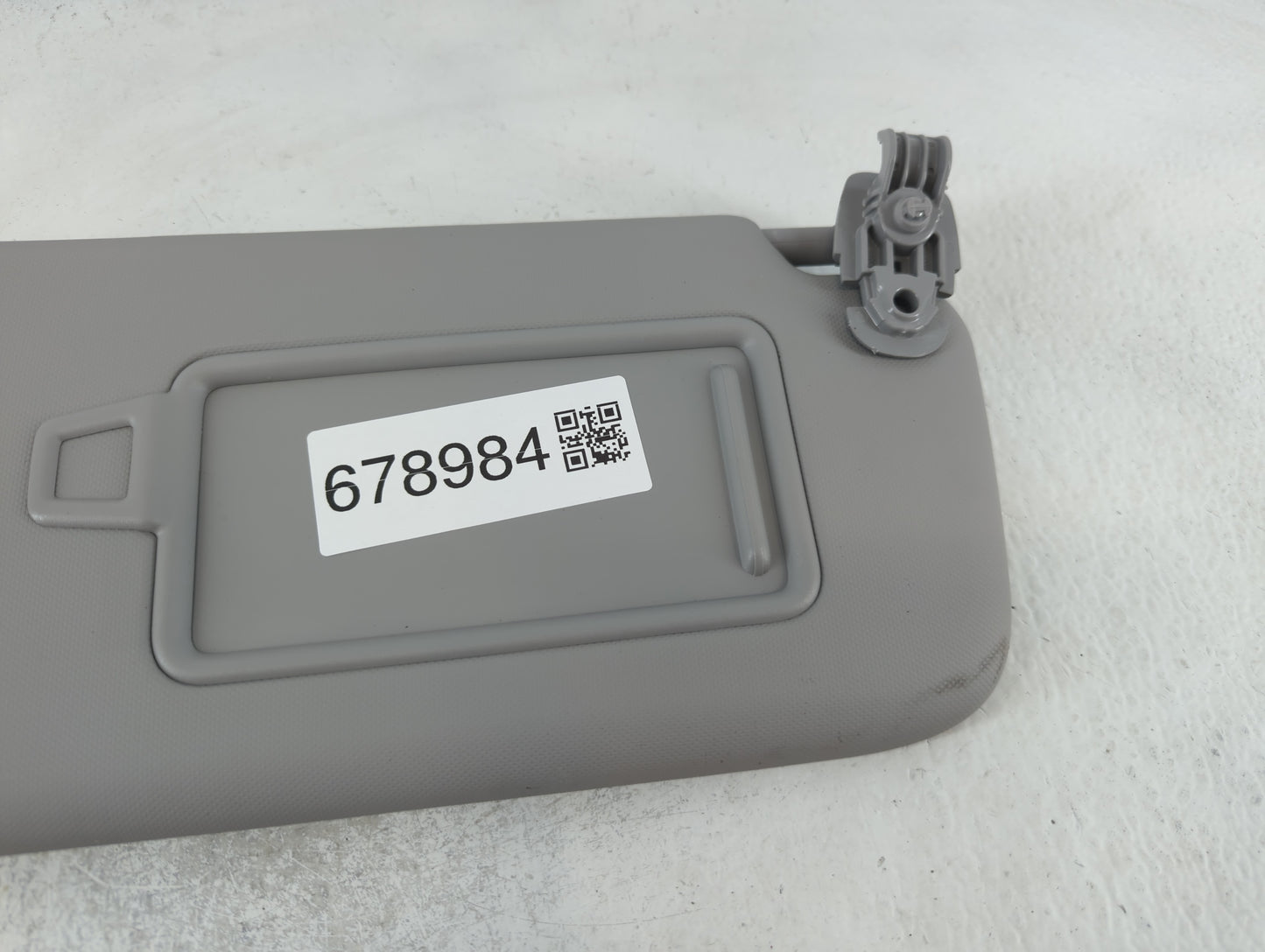 2018-2021 Hyundai Kona Sun Visor Shade Replacement Passenger Right Mirror Fits Fits 2018 2019 2020 2021 OEM Used Auto Parts 