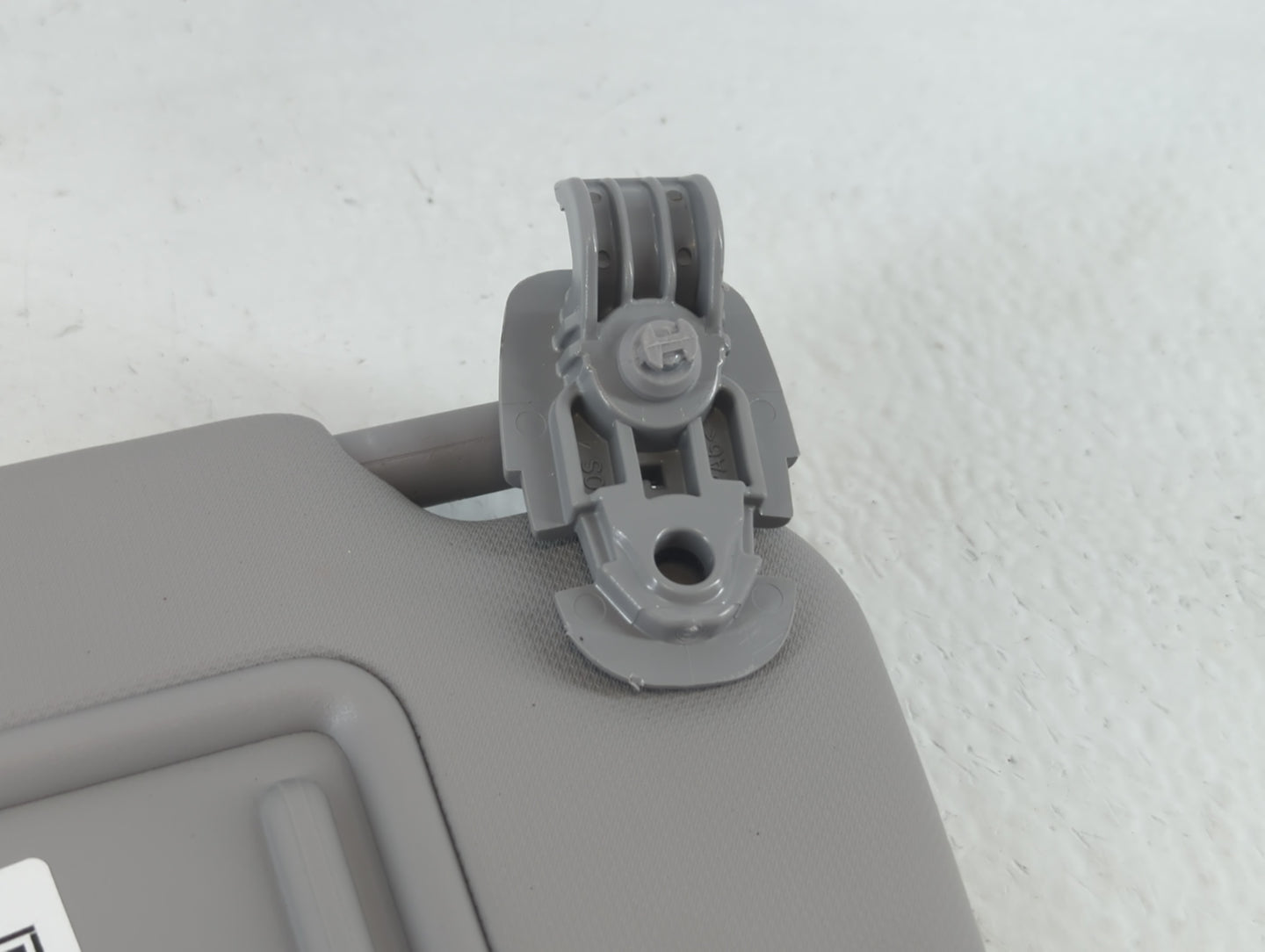 2018-2021 Hyundai Kona Sun Visor Shade Replacement Passenger Right Mirror Fits Fits 2018 2019 2020 2021 OEM Used Auto Parts 