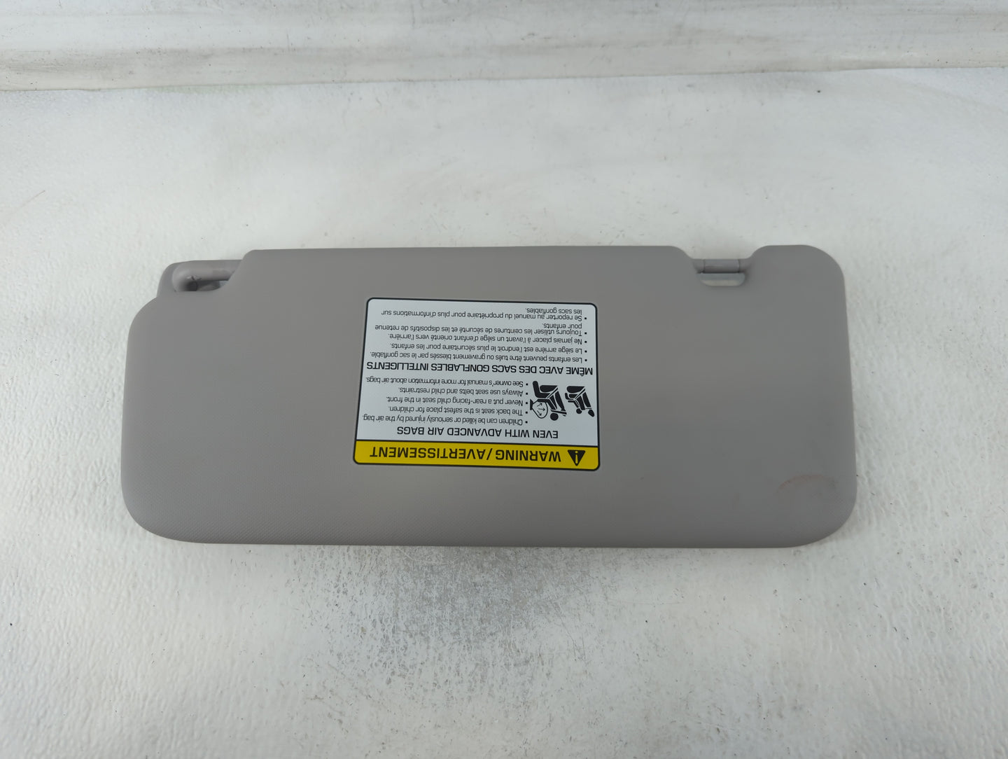 2018-2021 Hyundai Kona Sun Visor Shade Replacement Passenger Right Mirror Fits Fits 2018 2019 2020 2021 OEM Used Auto Parts 