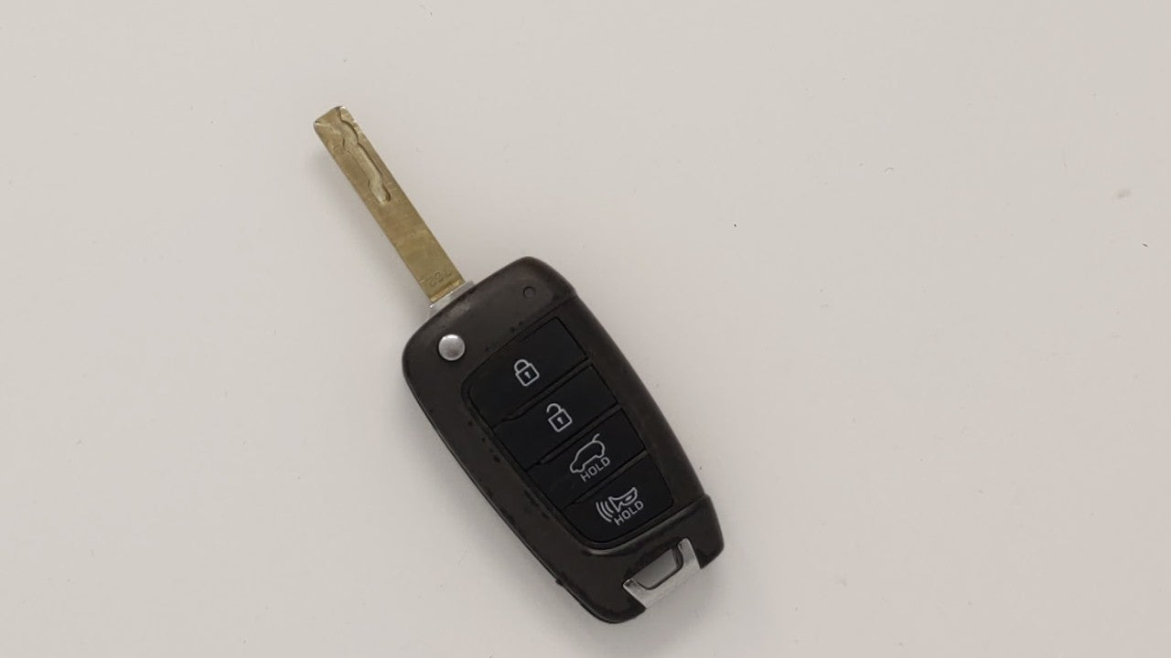 Hyundai Kona Keyless Entry Remote Osloka-450t 4 Buttons - Oemusedautoparts1.com
