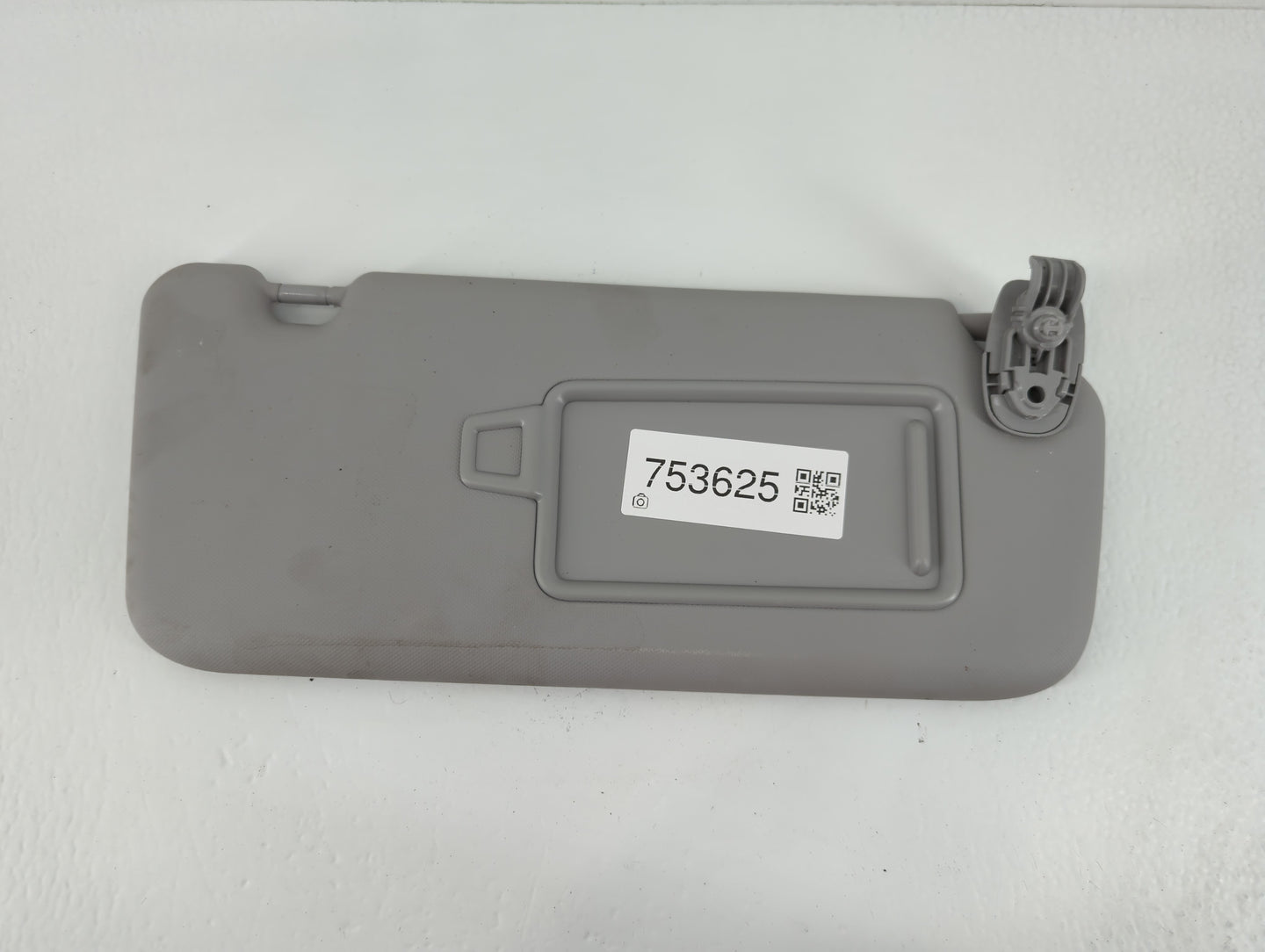 2018-2021 Hyundai Kona Sun Visor Shade Replacement Passenger Right Mirror Fits Fits 2018 2019 2020 2021 OEM Used Auto Parts 