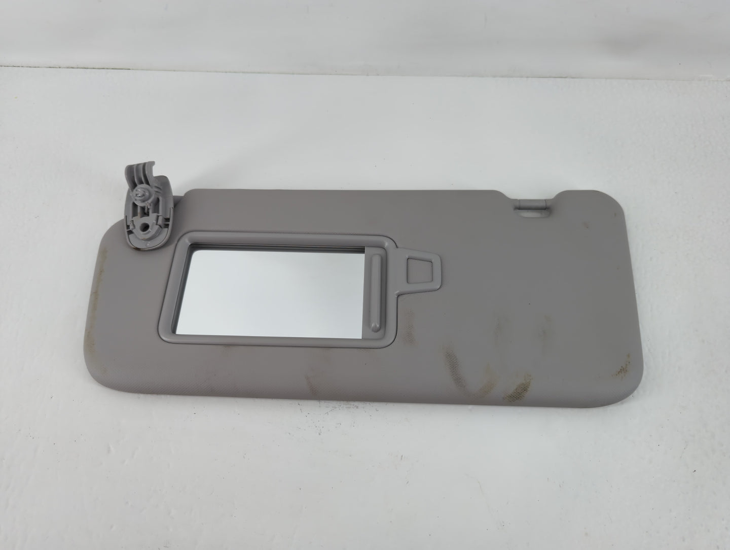 2018-2021 Hyundai Kona Sun Visor Shade Replacement Driver Left Mirror Fits Fits 2018 2019 2020 2021 OEM Used Auto Parts - Oe