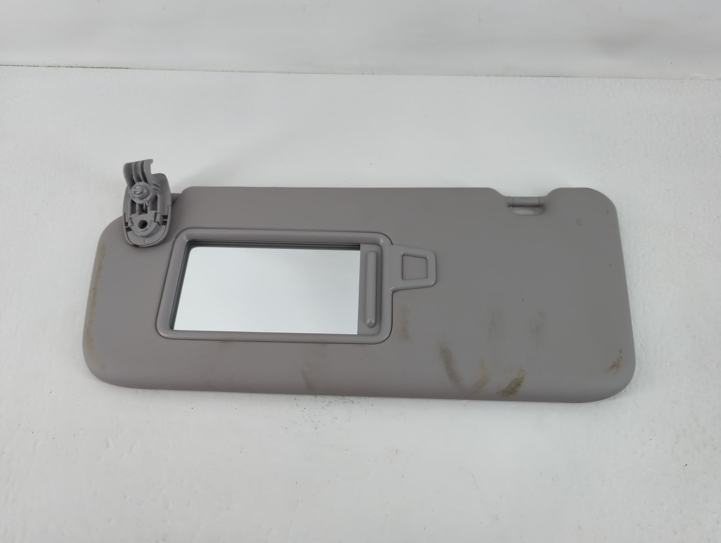 2018-2021 Hyundai Kona Sun Visor Shade Replacement Driver Left Mirror Fits Fits 2018 2019 2020 2021 OEM Used Auto Parts - Oe