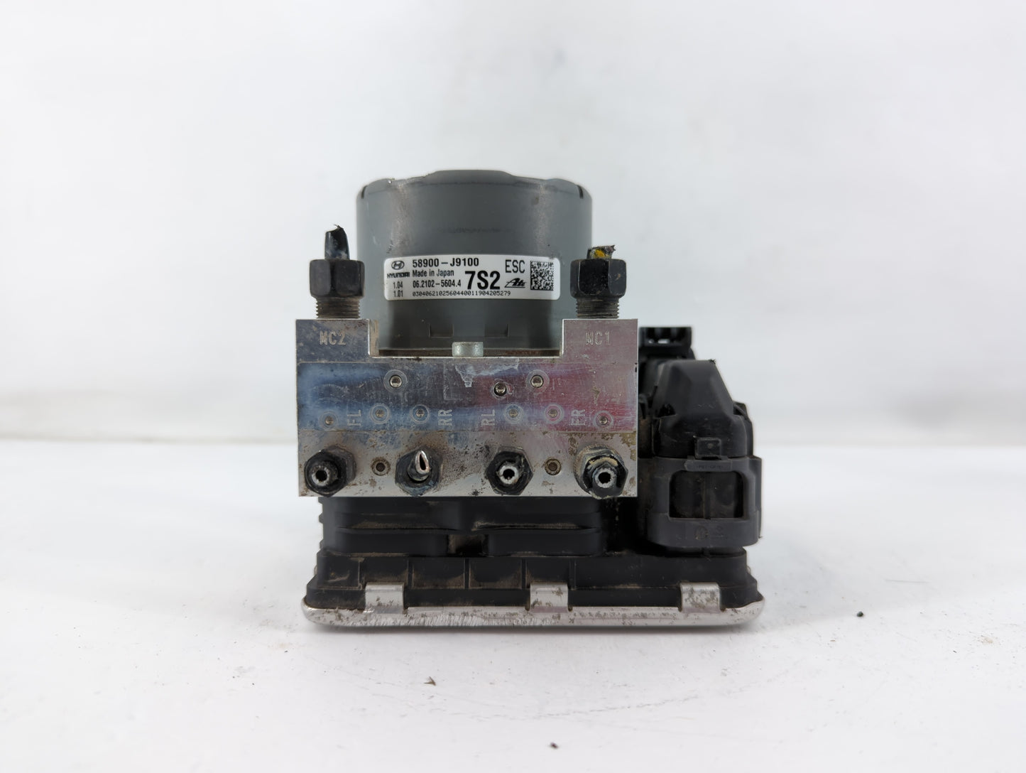 2018-2021 Hyundai Kona ABS Pump Control Module Replacement P/N:58900-J9100 Fits Fits 2018 2019 2020 2021 OEM Used Auto Parts