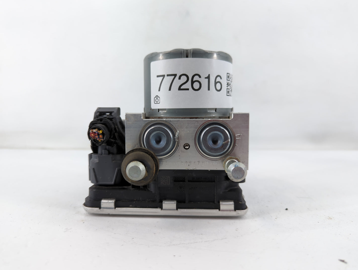 2018-2021 Hyundai Kona ABS Pump Control Module Replacement P/N:58900-J9100 Fits Fits 2018 2019 2020 2021 OEM Used Auto Parts