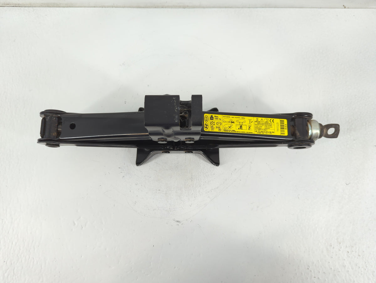 2019 Hyundai Kona Spare Scissor Car Jack - Oemusedautoparts1.com