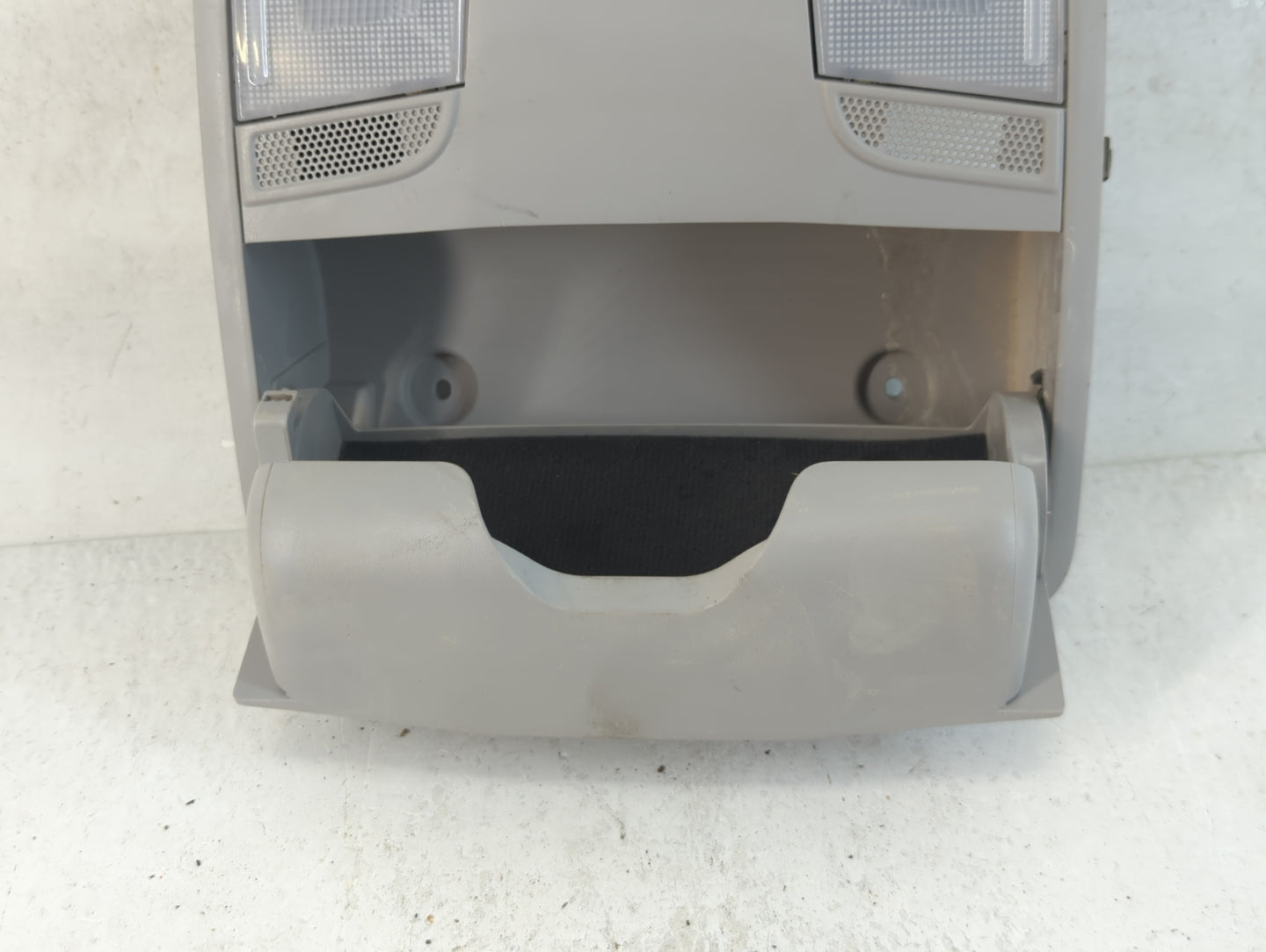2018-2022 Hyundai Kona Overhead Roof Console 788262 - Oemusedautoparts1.com