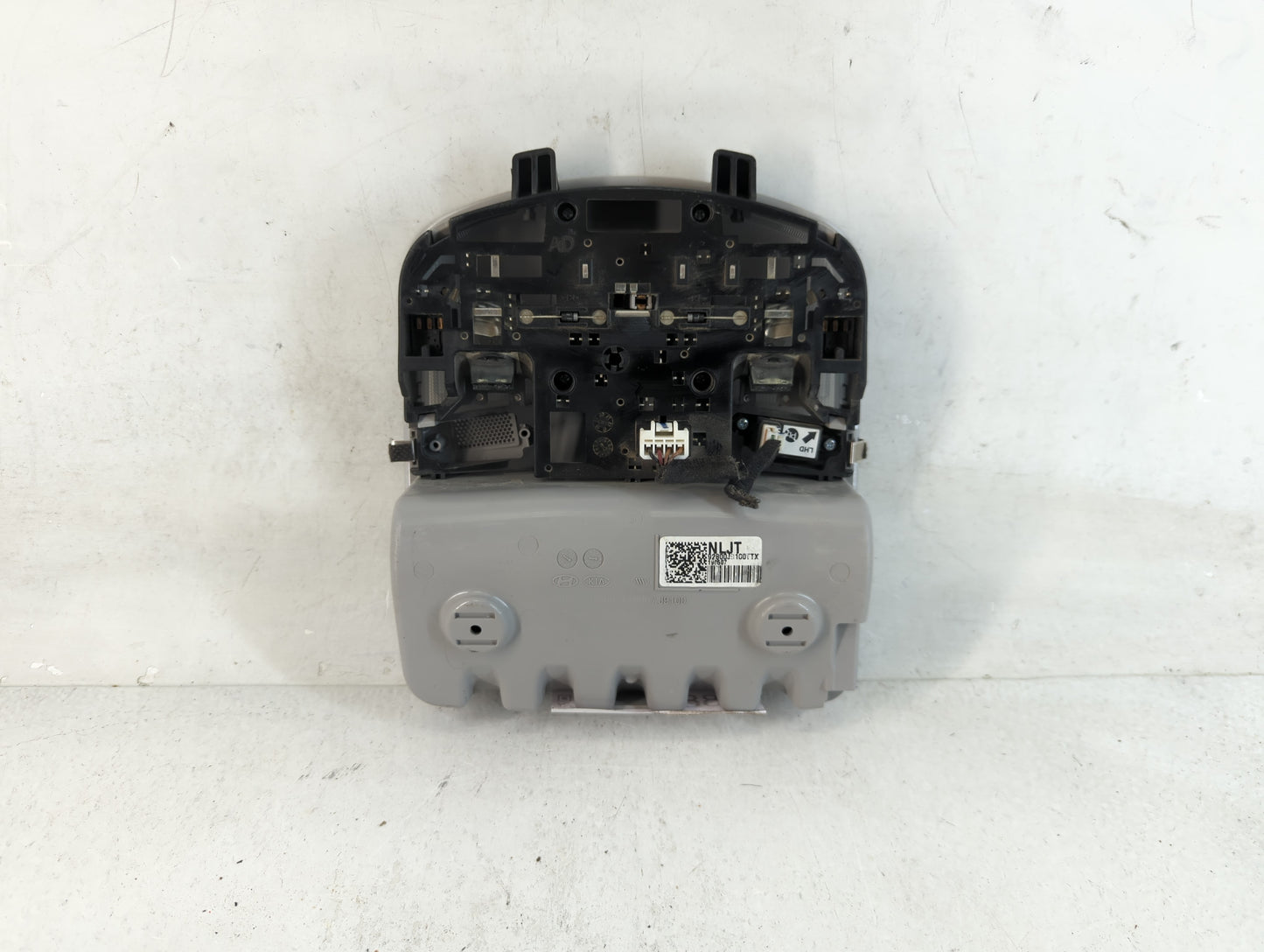 2018-2022 Hyundai Kona Overhead Roof Console 788262 - Oemusedautoparts1.com