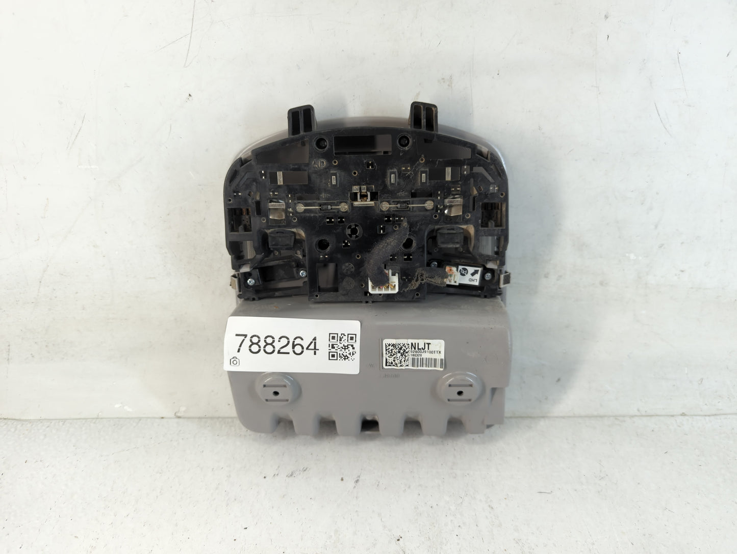 2018-2022 Hyundai Kona Overhead Roof Console 788264 - Oemusedautoparts1.com