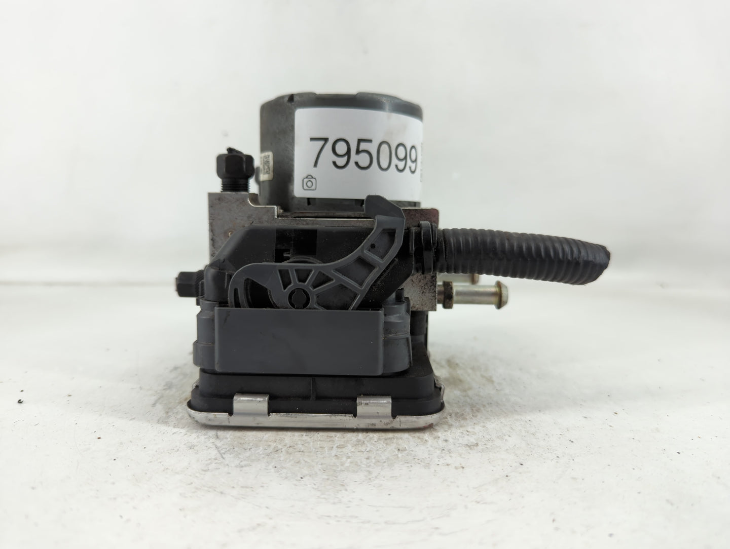 2018-2021 Hyundai Kona ABS Pump Control Module Replacement P/N:58900-J9100 Fits Fits 2018 2019 2020 2021 OEM Used Auto Parts