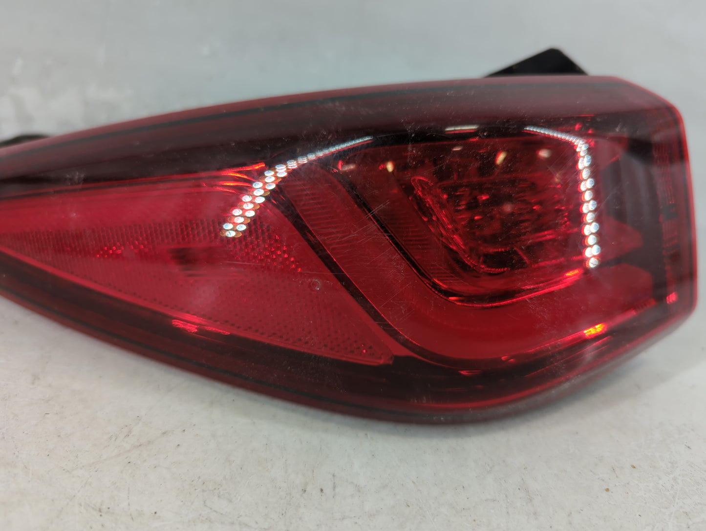 2019 Hyundai Kona Tail Light Assembly Driver Left OEM P/N:92401-J91 92401-J911, 92401-J90, 92401-J901 Fits OEM Used Auto Par