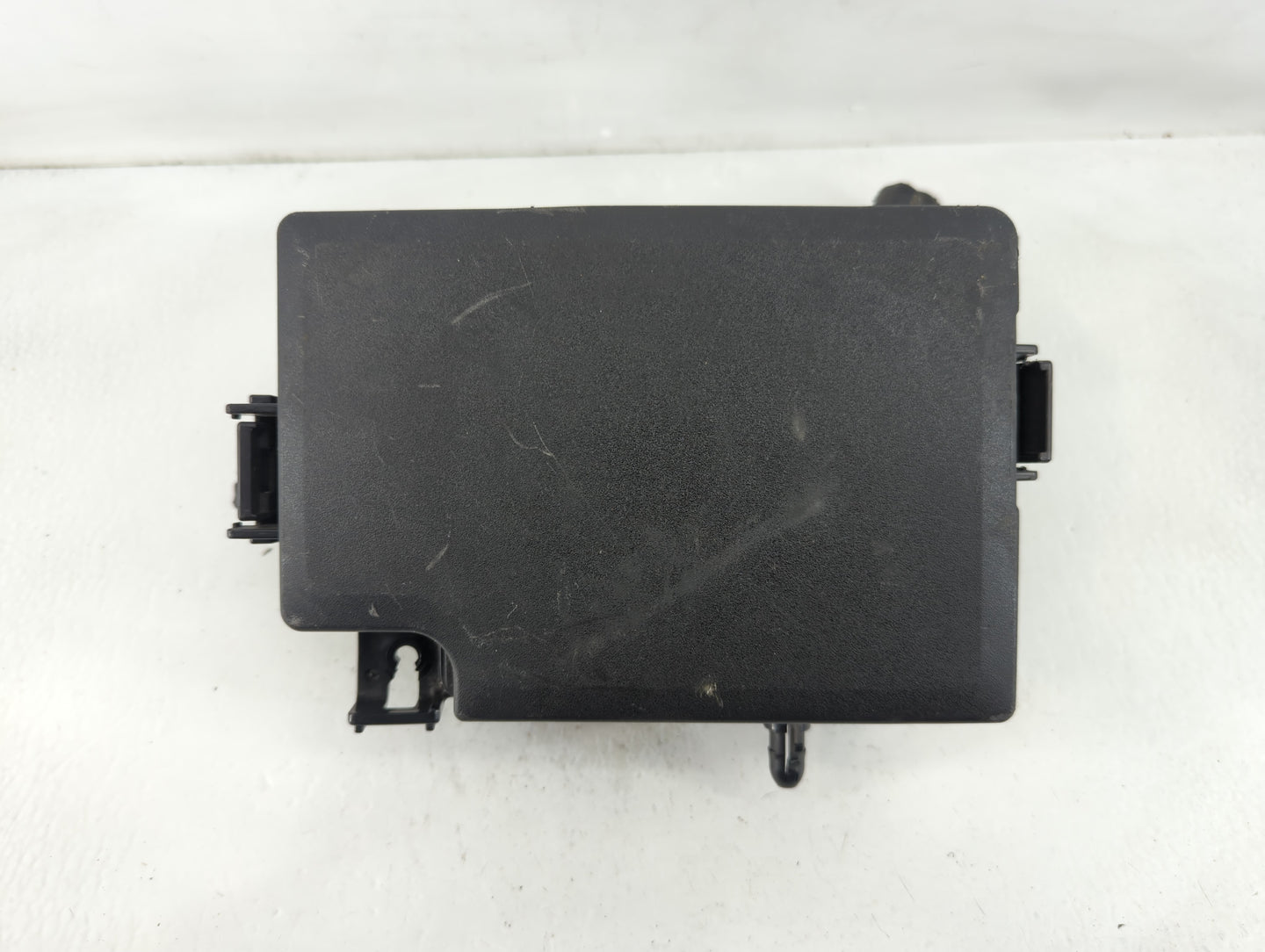 2018-2021 Hyundai Kona Fusebox Fuse Box Panel Relay Module P/N:91956-J9520 Fits Fits 2018 2019 2020 2021 OEM Used Auto Parts