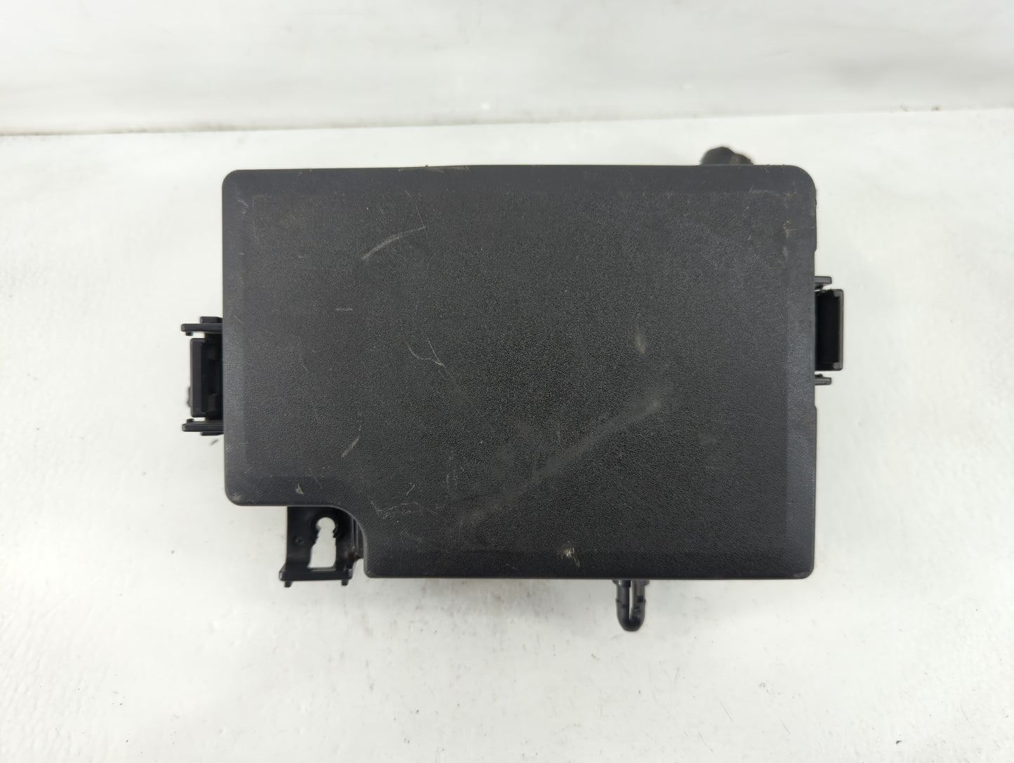 2018-2021 Hyundai Kona Fusebox Fuse Box Panel Relay Module P/N:91956-J9520 Fits Fits 2018 2019 2020 2021 OEM Used Auto Parts