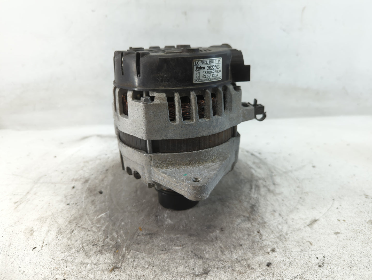 2018-2021 Hyundai Kona Alternator Replacement Generator Charging Assembly Engine OEM P/N:37300-2B960 2622503 Fits OEM Used A