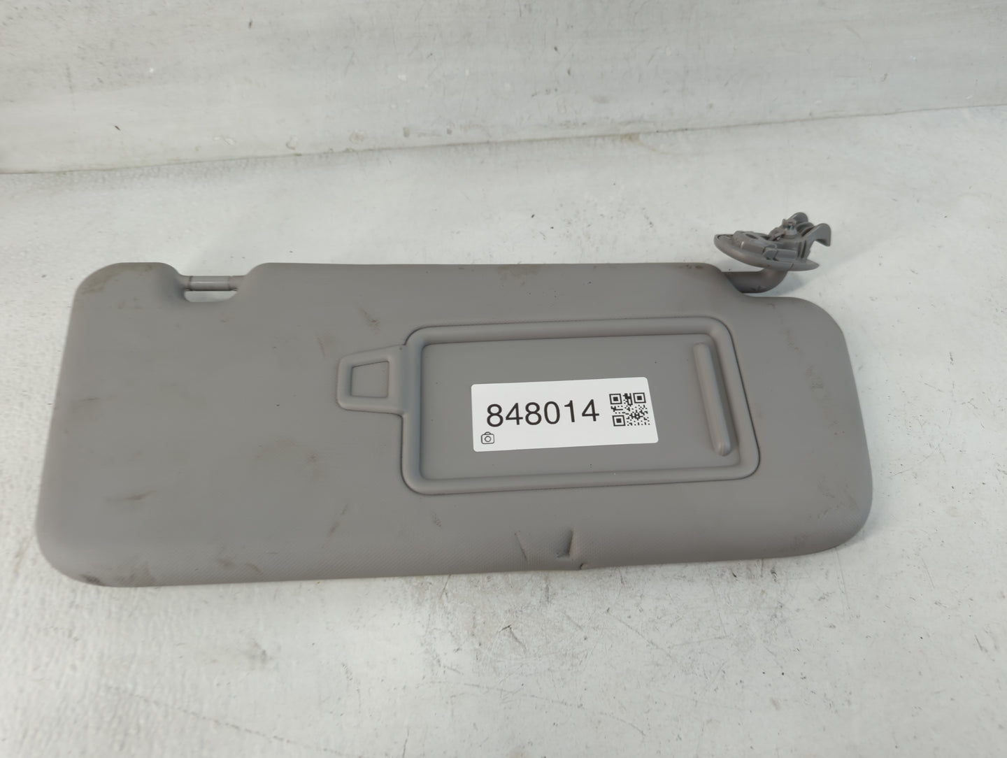 2018-2021 Hyundai Kona Sun Visor Shade Replacement Passenger Right Mirror Fits Fits 2018 2019 2020 2021 OEM Used Auto Parts 