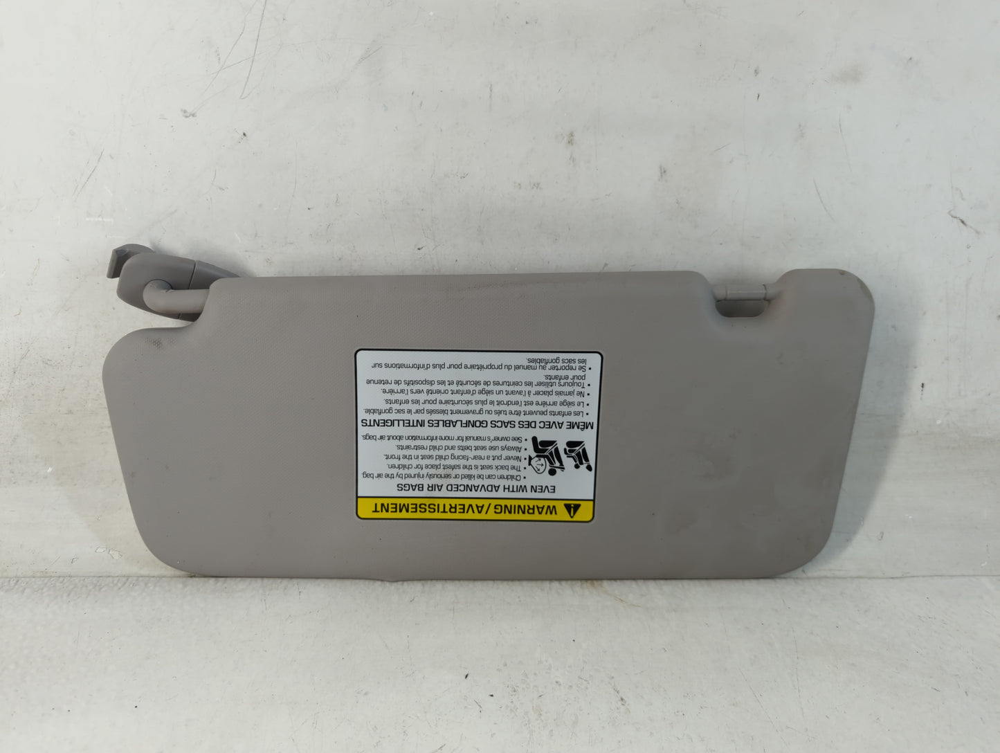 2018-2021 Hyundai Kona Sun Visor Shade Replacement Passenger Right Mirror Fits Fits 2018 2019 2020 2021 OEM Used Auto Parts 