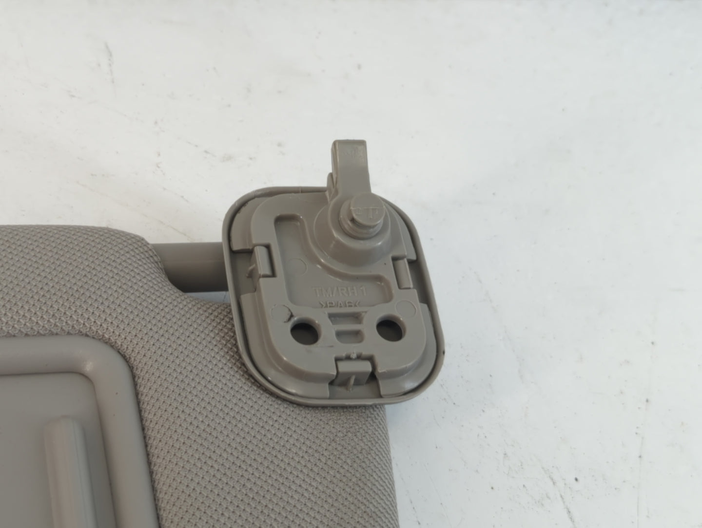 2019-2021 Hyundai Santa Fe Sun Visor Shade Replacement Driver Left Mirror Fits Fits 2019 2020 2021 OEM Used Auto Parts - Oem