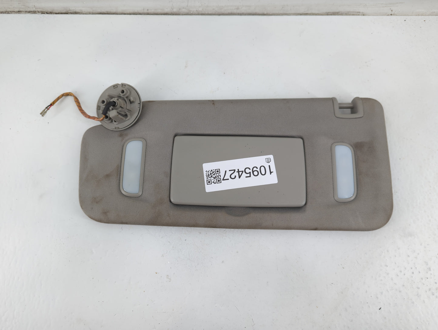 2019-2021 Hyundai Santa Fe Sun Visor Shade Replacement Driver Left Mirror Fits Fits 2019 2020 2021 OEM Used Auto Parts - Oem