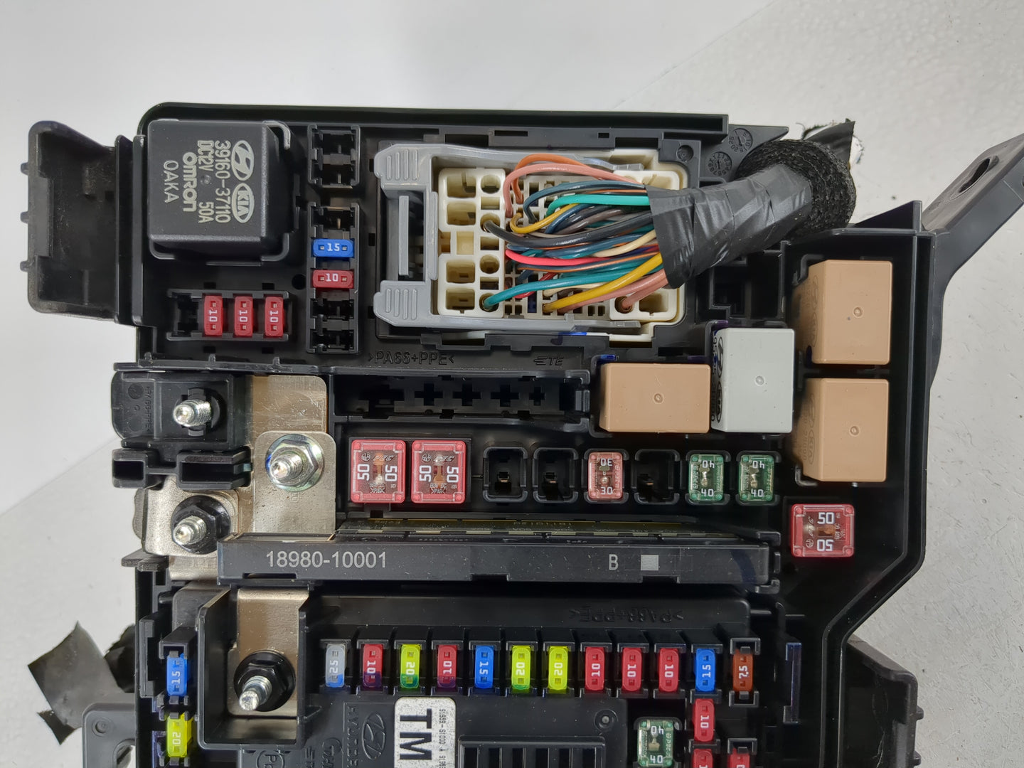 2019-2020 Hyundai Santa Fe Fusebox Fuse Box Panel Relay Module P/N:91956-S2021 Fits Fits 2019 2020 OEM Used Auto Parts - Oem