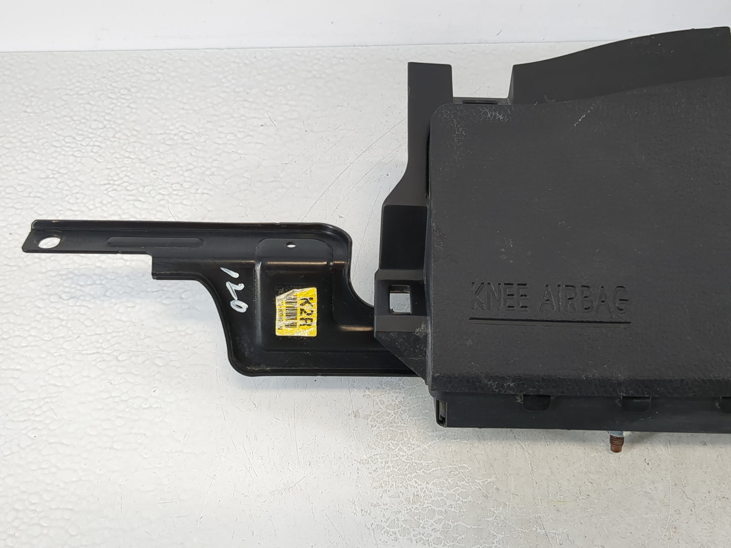 2013-2018 Hyundai Santa Fe Air Bag Passenger Right Dashboard OEM P/N:56970-B8000 Fits Fits 2013 2014 2015 2016 2017 2018 OEM