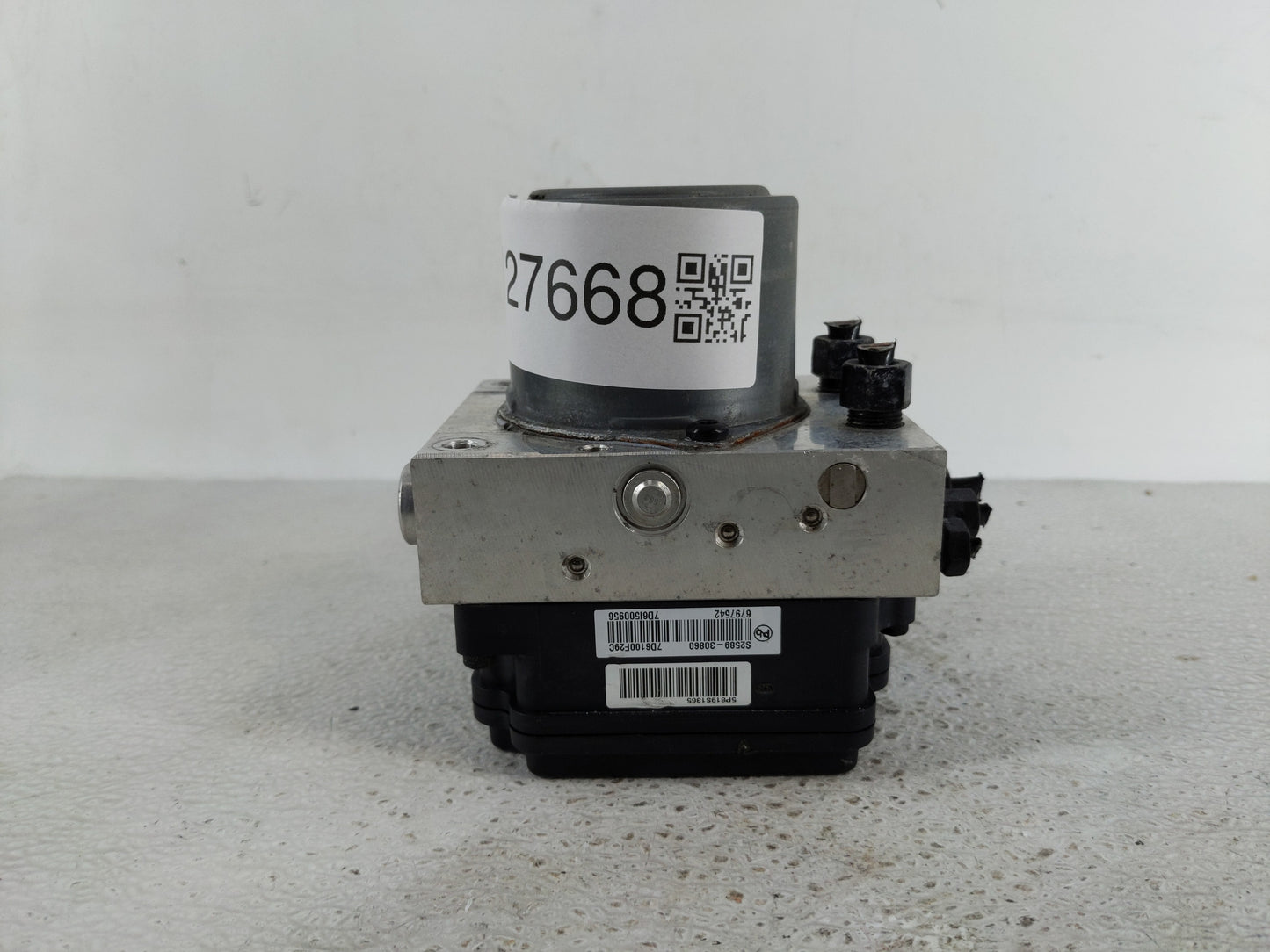 2019-2020 Hyundai Santa Fe ABS Pump Control Module Replacement P/N:61589-43200 Fits Fits 2019 2020 OEM Used Auto Parts - Oem