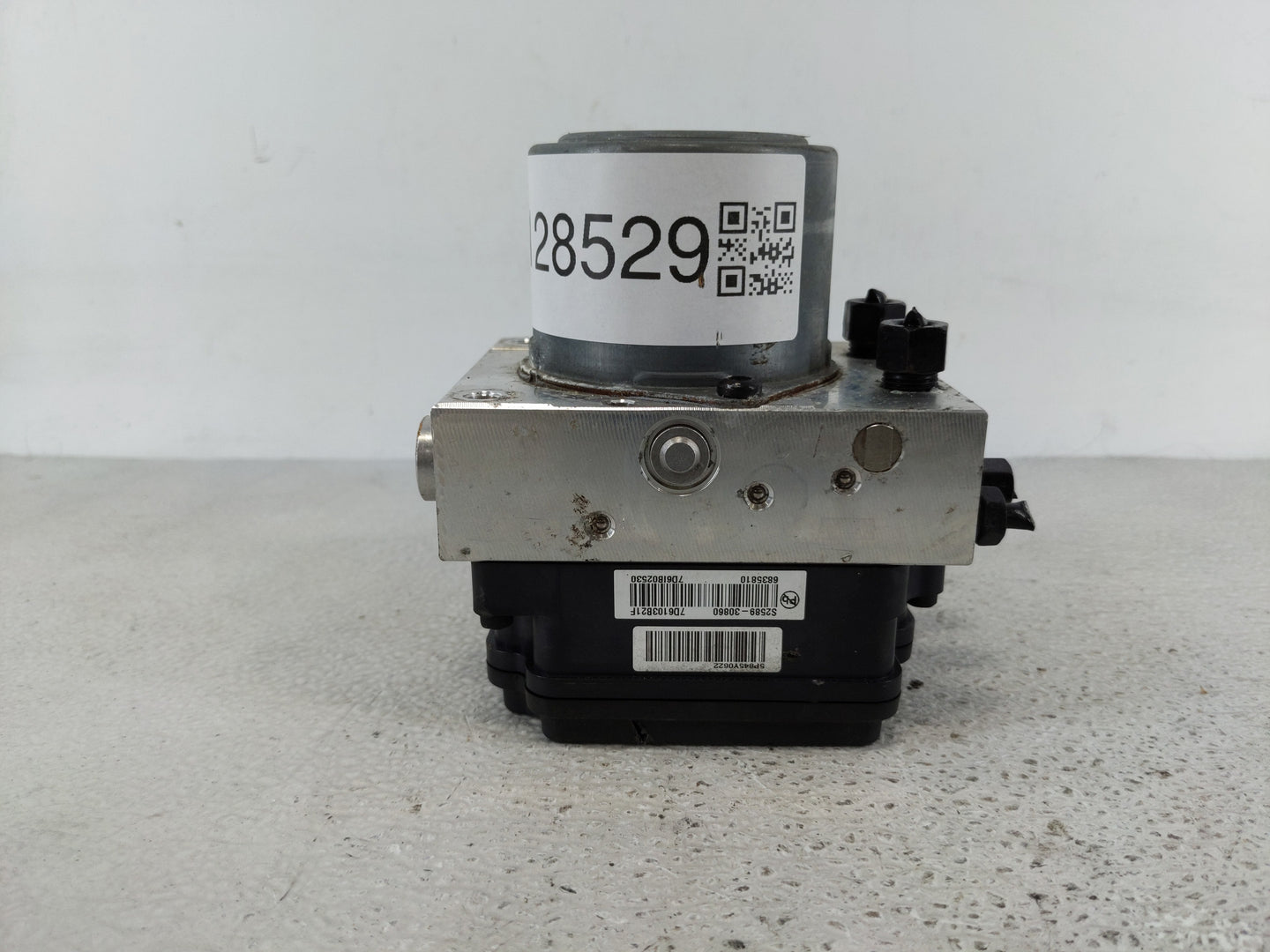 2019-2020 Hyundai Santa Fe ABS Pump Control Module Replacement P/N:58900-S2650 Fits Fits 2019 2020 OEM Used Auto Parts - Oem