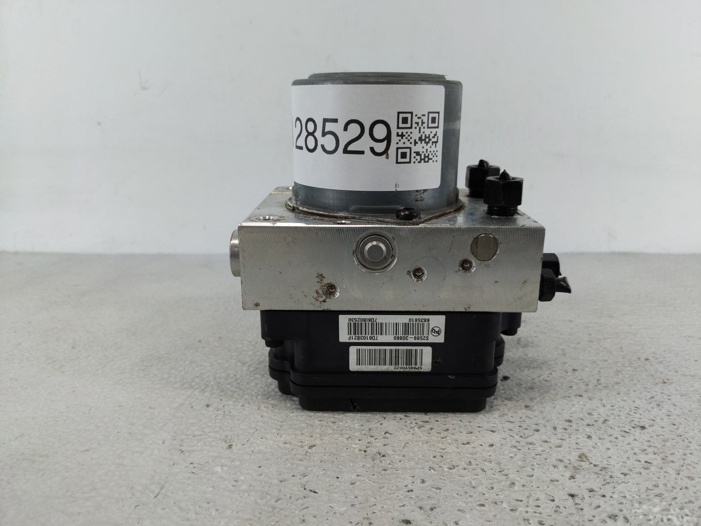 2019-2020 Hyundai Santa Fe ABS Pump Control Module Replacement P/N:58900-S2650 Fits Fits 2019 2020 OEM Used Auto Parts - Oem