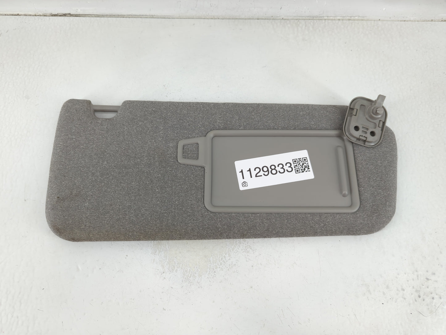 2019-2021 Hyundai Santa Fe Sun Visor Shade Replacement Passenger Right Mirror Fits Fits 2019 2020 2021 OEM Used Auto Parts -