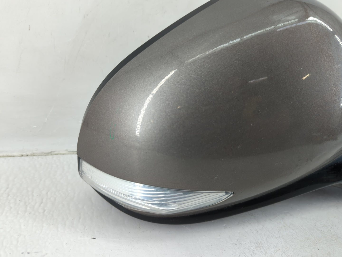 2017-2019 Hyundai Santa Fe Passenger Side View Mirror - Right Door Mirror OEM Used - Oemusedautoparts1.com