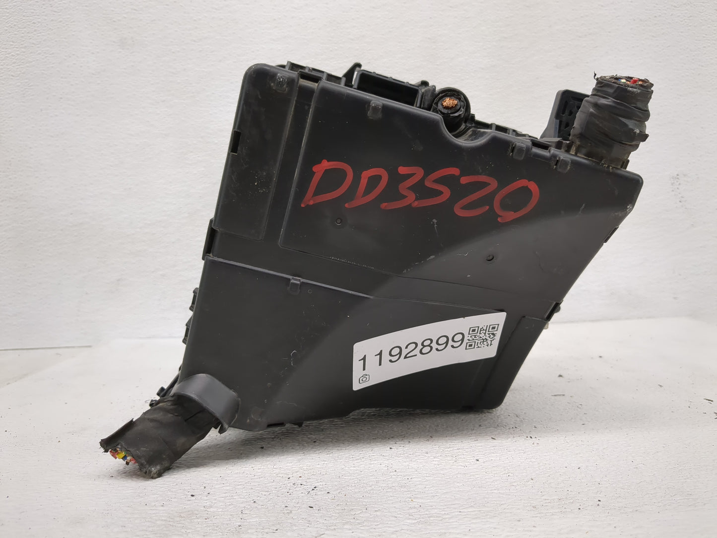 2019-2020 Hyundai Santa Fe Fusebox Fuse Box Panel Relay Module Fits Fits 2019 2020 OEM Used Auto Parts - Oemusedautoparts1.c