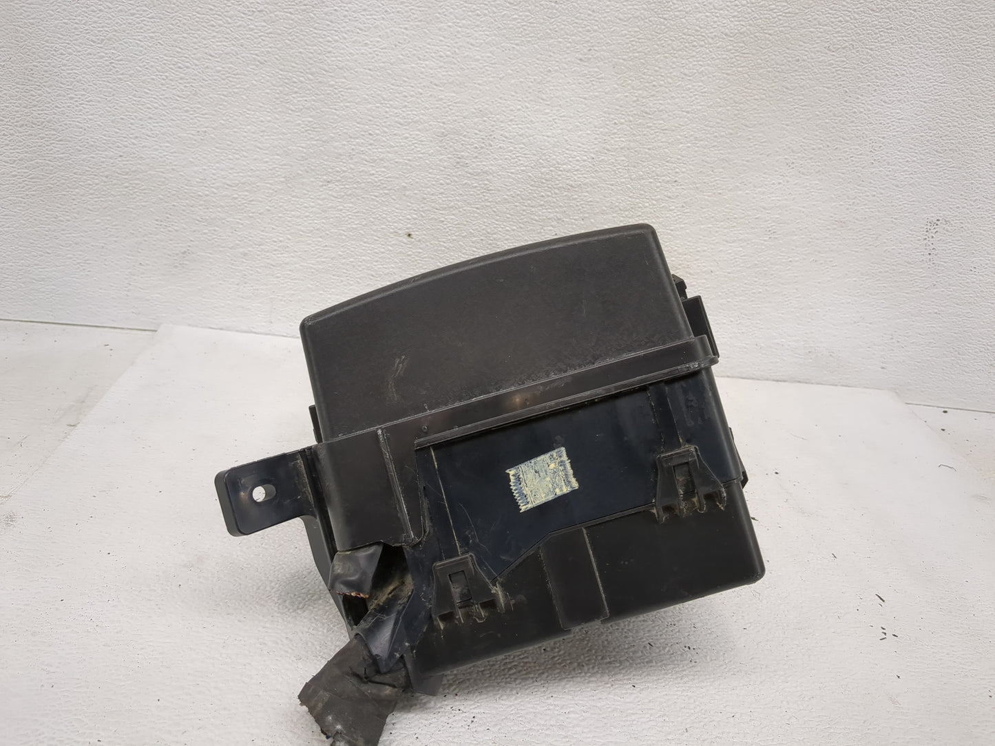 2019-2020 Hyundai Santa Fe Fusebox Fuse Box Panel Relay Module Fits Fits 2019 2020 OEM Used Auto Parts - Oemusedautoparts1.c