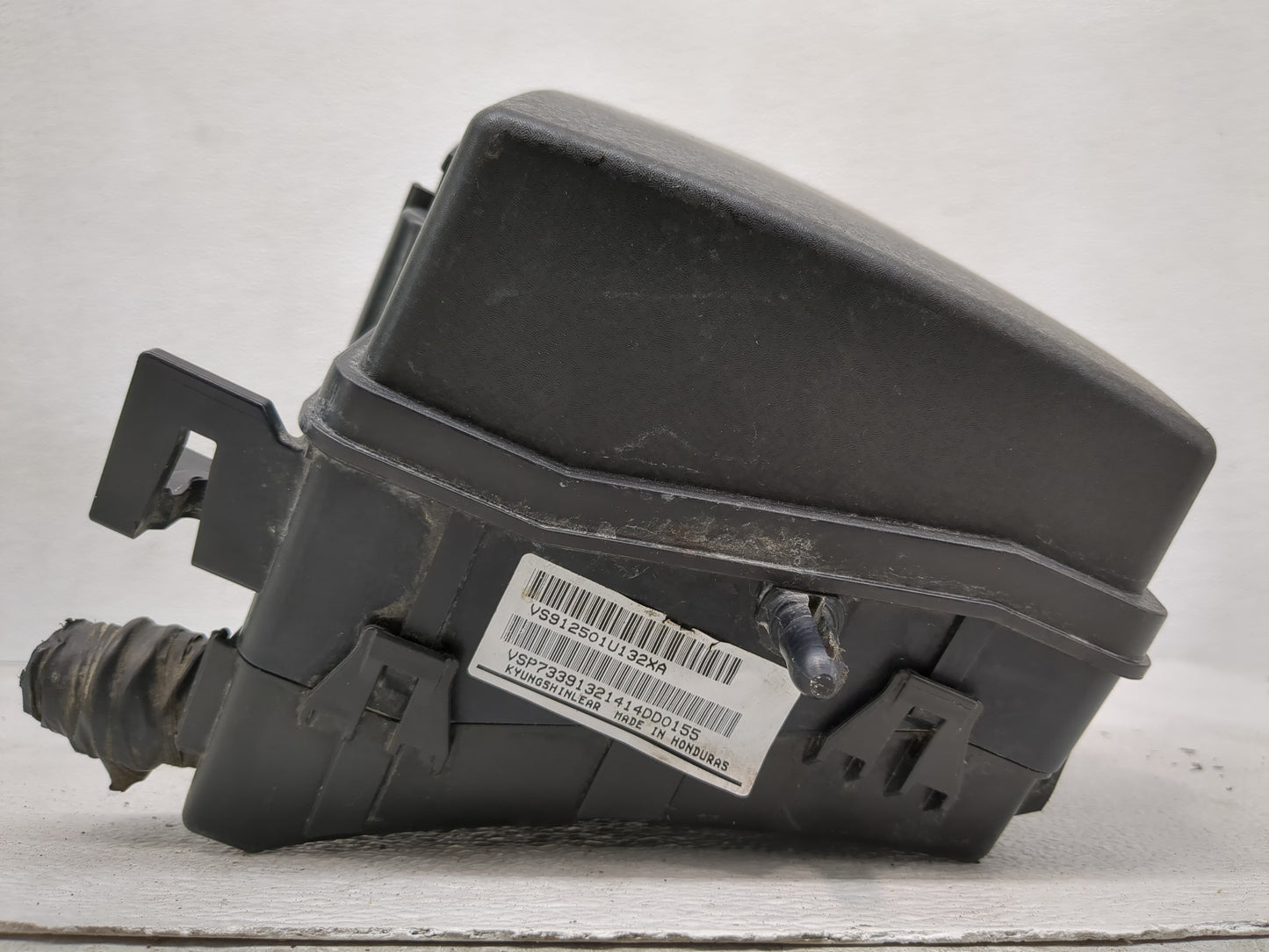2019-2020 Hyundai Santa Fe Fusebox Fuse Box Panel Relay Module Fits Fits 2019 2020 OEM Used Auto Parts - Oemusedautoparts1.c