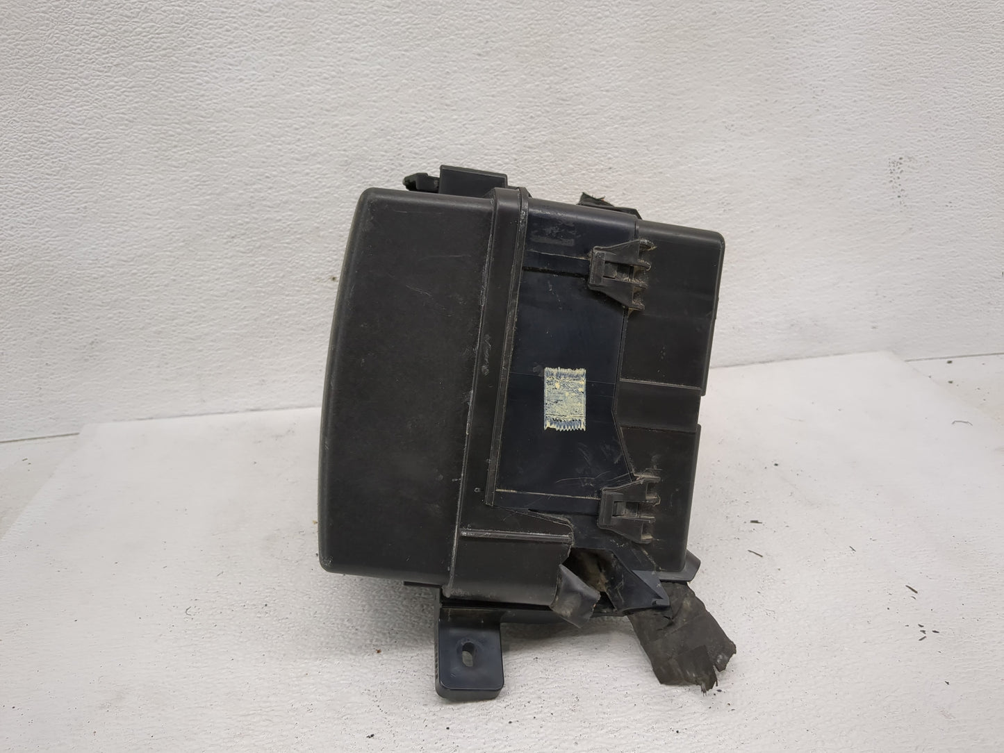 2019-2020 Hyundai Santa Fe Fusebox Fuse Box Panel Relay Module Fits Fits 2019 2020 OEM Used Auto Parts - Oemusedautoparts1.c