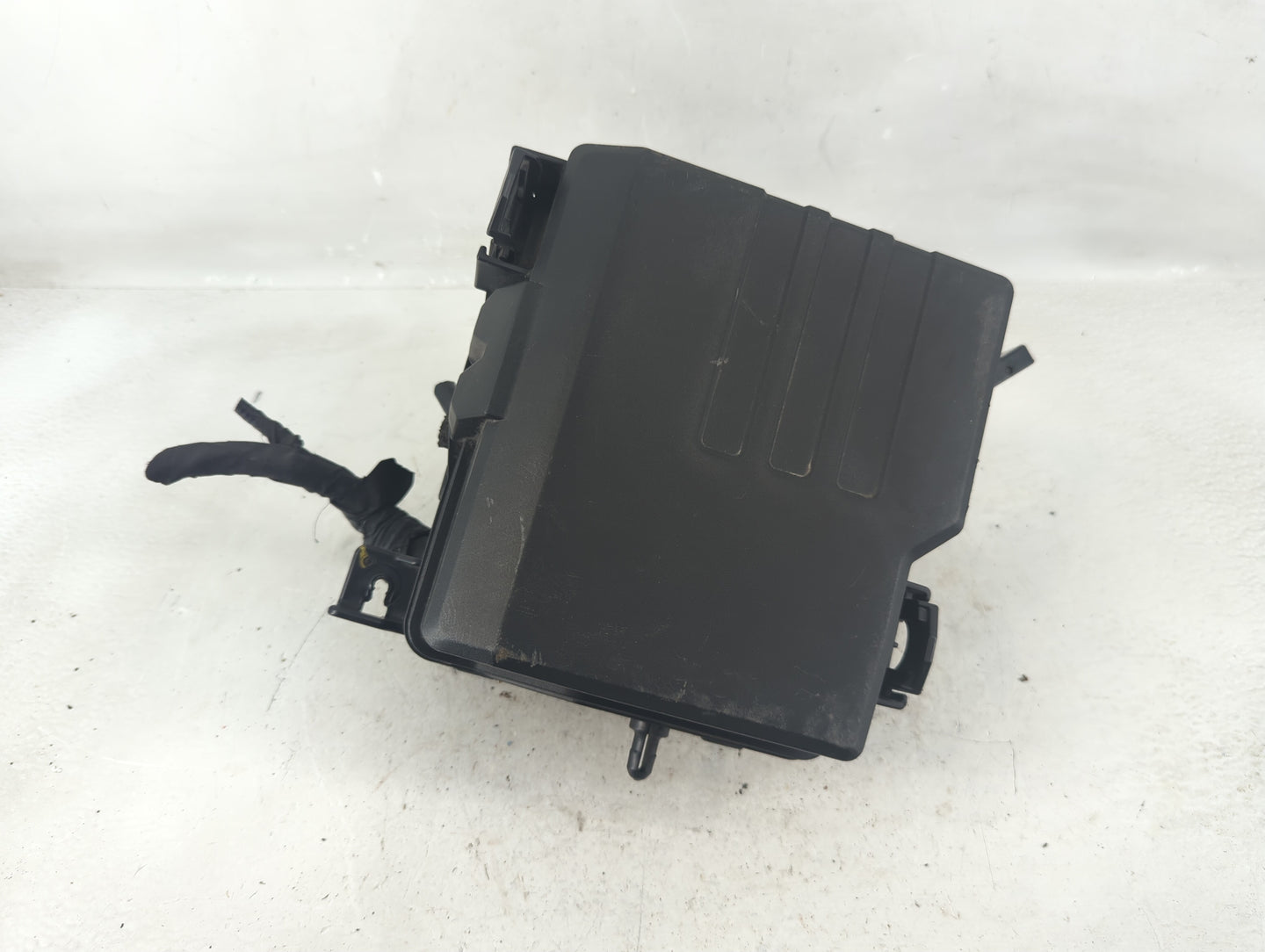2019-2020 Hyundai Santa Fe Fusebox Fuse Box Panel Relay Module P/N:91956-S2021 91200S2400TA Fits Fits 2019 2020 OEM Used Aut