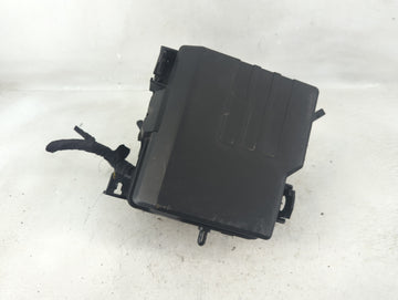 2019-2020 Hyundai Santa Fe Fusebox Fuse Box Panel Relay Module P/N:91956-S2021 91200S2400TA Fits Fits 2019 2020 OEM Used Aut