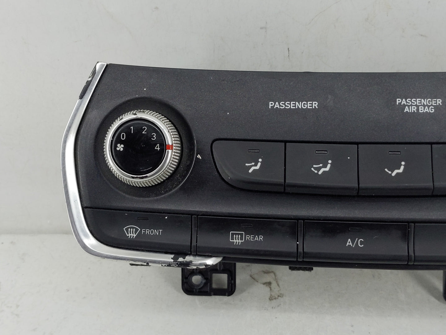 2019-2020 Hyundai Santa Fe Climate Control Module Temperature AC/Heater Replacement P/N:97250-S2AA0 Fits Fits 2019 2020 OEM 