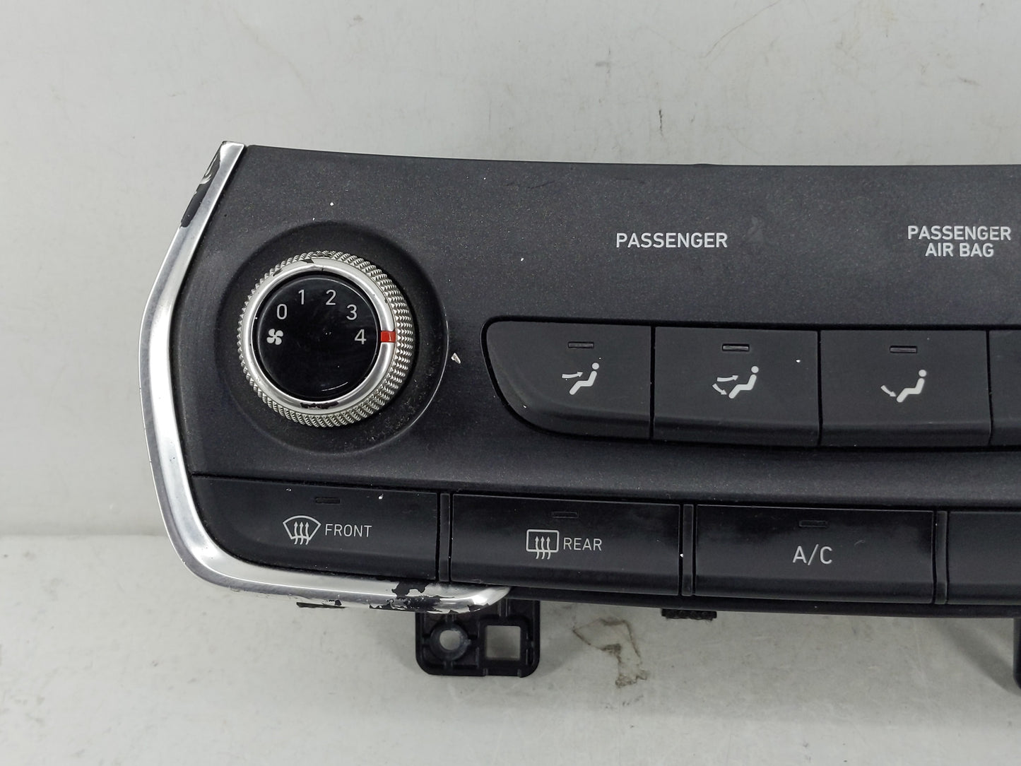 2019-2020 Hyundai Santa Fe Climate Control Module Temperature AC/Heater Replacement P/N:97250-S2AA0 Fits Fits 2019 2020 OEM 