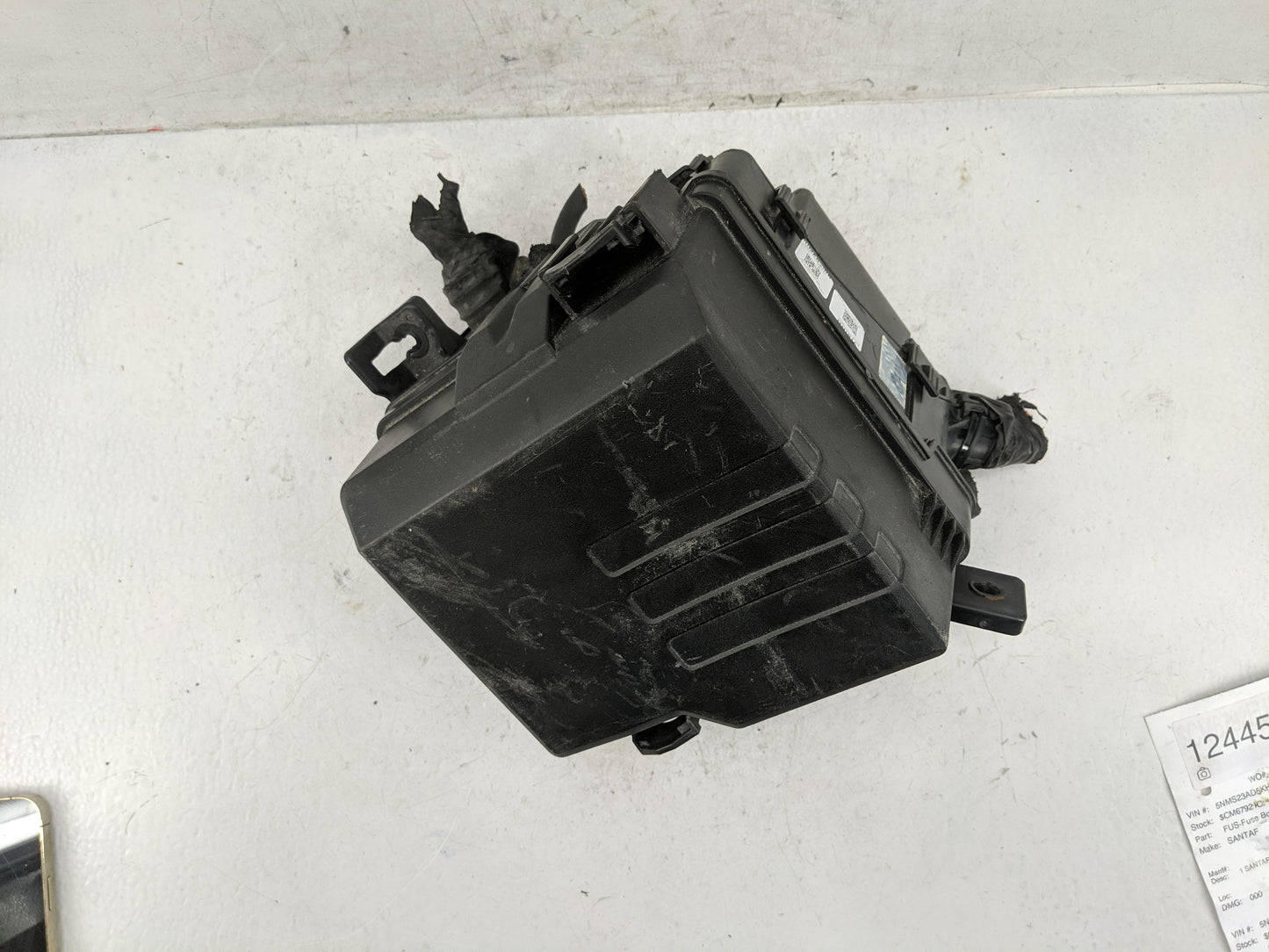 2019-2020 Hyundai Santa Fe Fusebox Fuse Box Panel Relay Module P/N:91956-S2021 91200S2400TA Fits Fits 2019 2020 OEM Used Aut