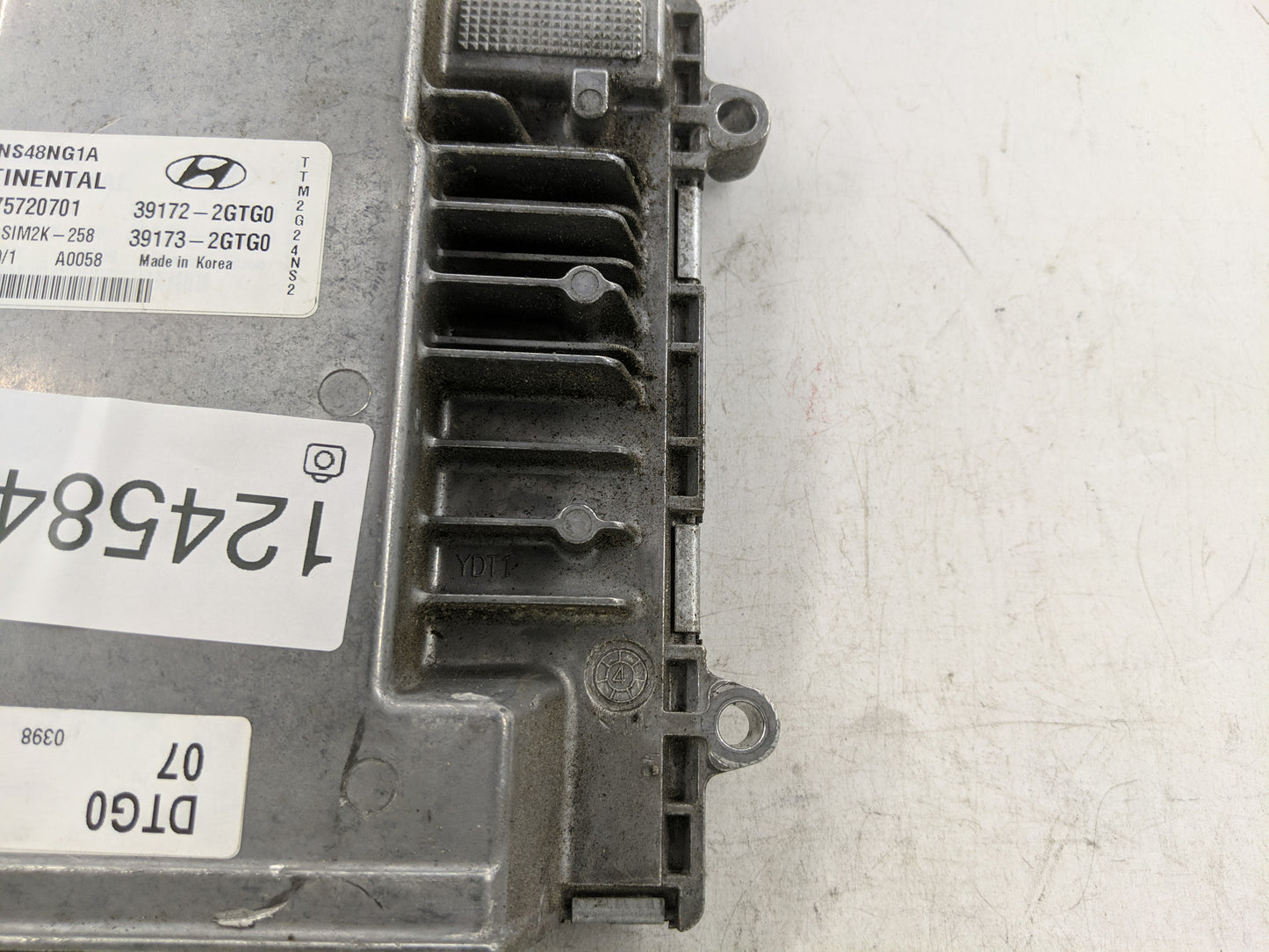 2019 Hyundai Santa Fe PCM Engine Control Computer ECU ECM PCU OEM P/N:39173-2GTG0 39172-2GTG0 Fits OEM Used Auto Parts - Oem