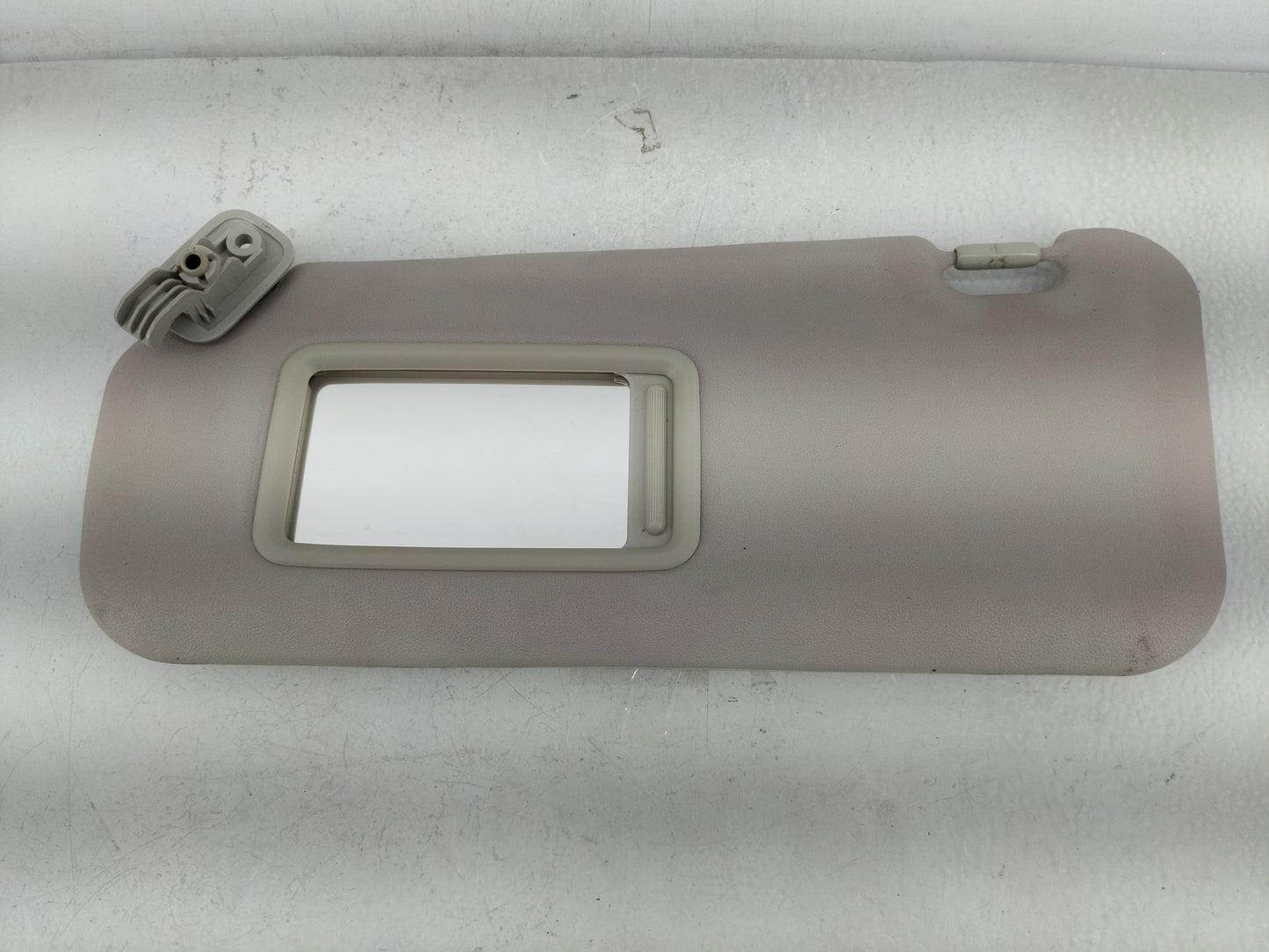 2019-2021 Hyundai Santa Fe Sun Visor Shade Replacement Driver Left Mirror Fits Fits 2019 2020 2021 OEM Used Auto Parts - Oem