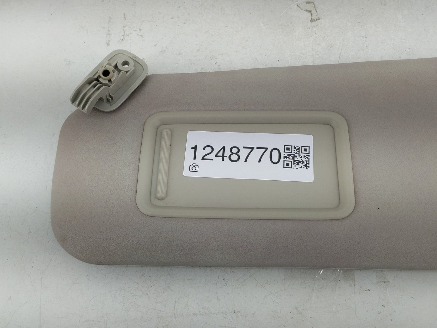 2019-2021 Hyundai Santa Fe Sun Visor Shade Replacement Driver Left Mirror Fits Fits 2019 2020 2021 OEM Used Auto Parts - Oem